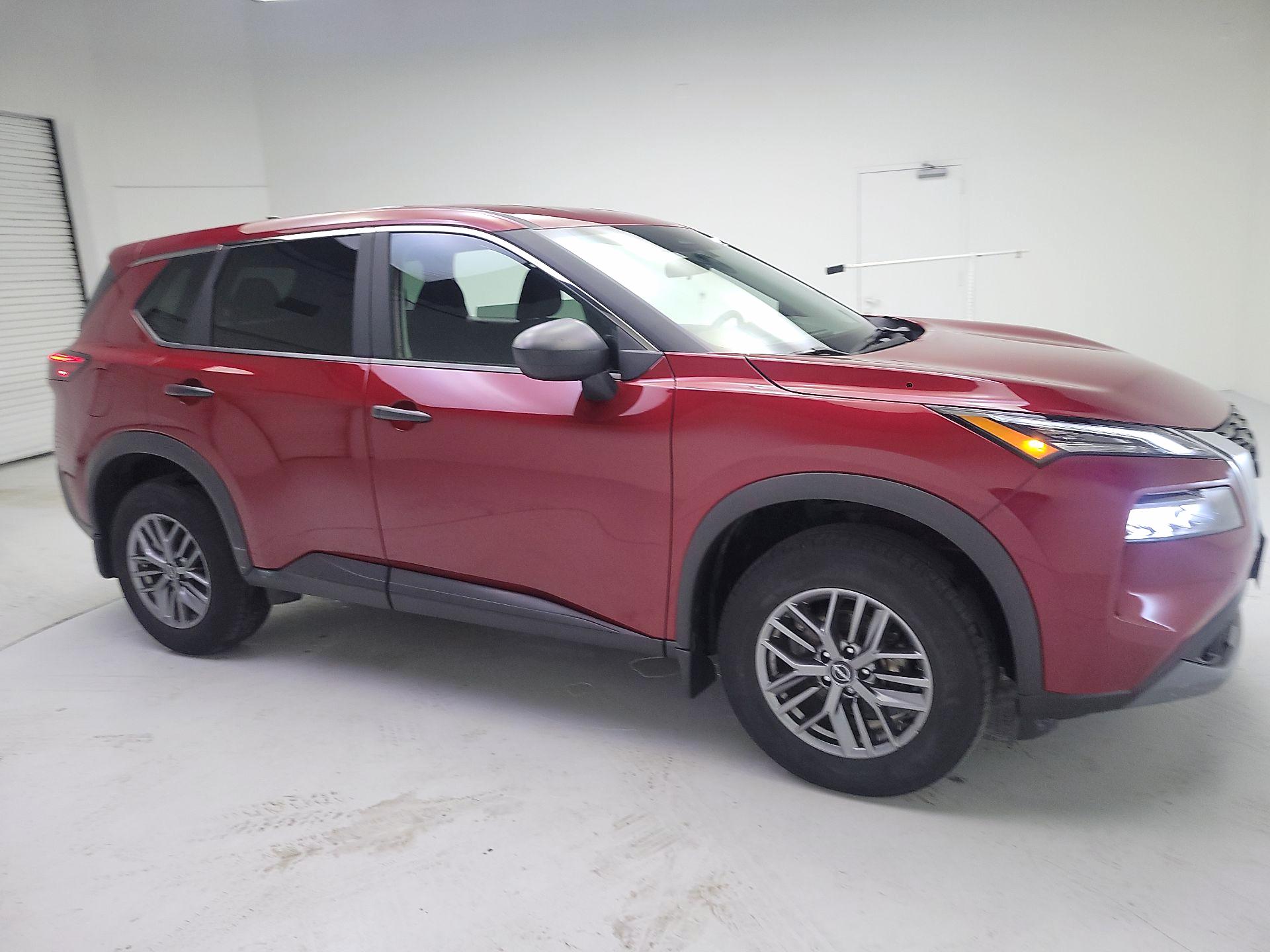 Thumbnail: 2023 Nissan Rogue - 4