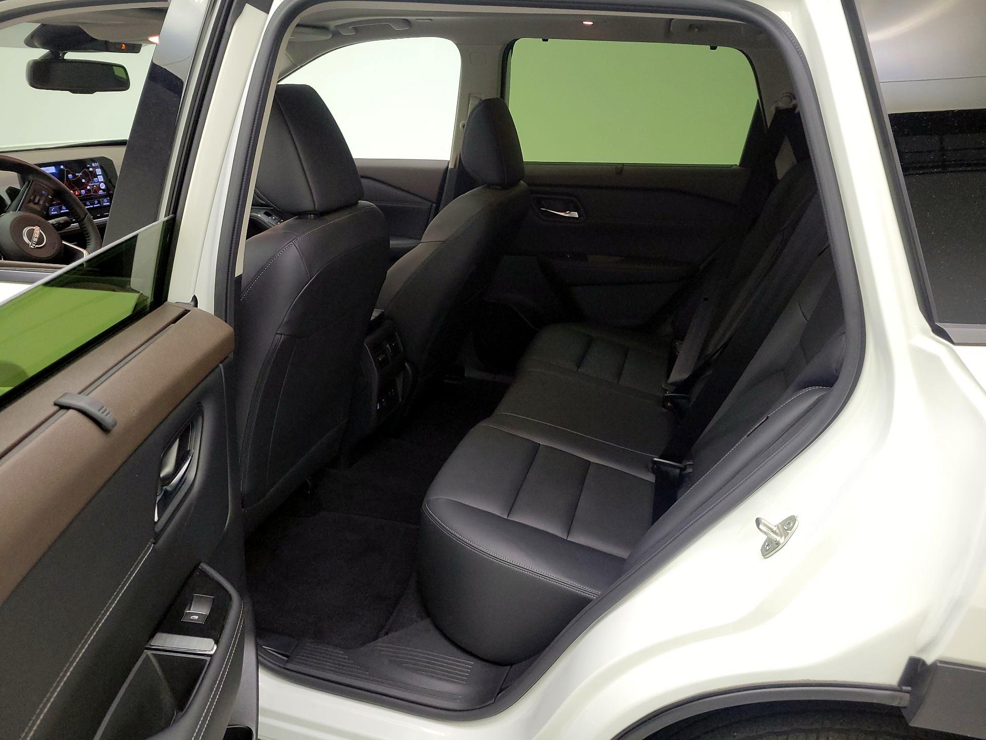 Thumbnail: 2023 Nissan Rogue - 19