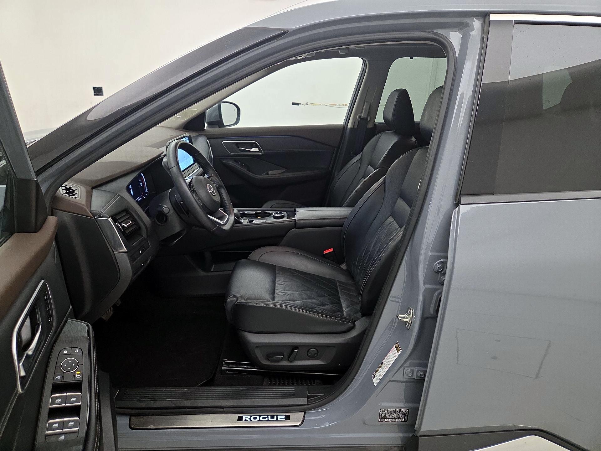 Thumbnail: 2023 Nissan Rogue - 11