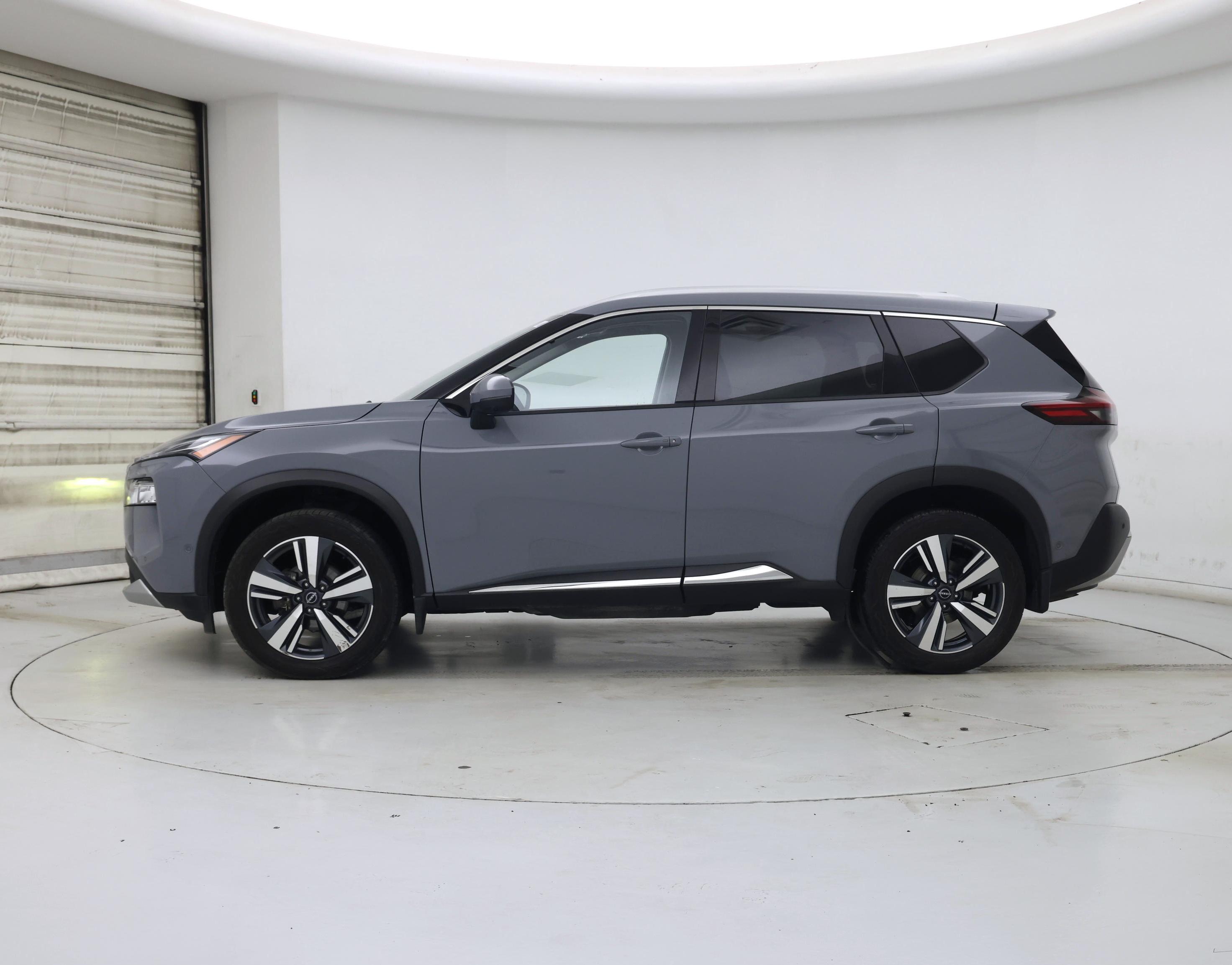 Thumbnail: 2023 Nissan Rogue - 3