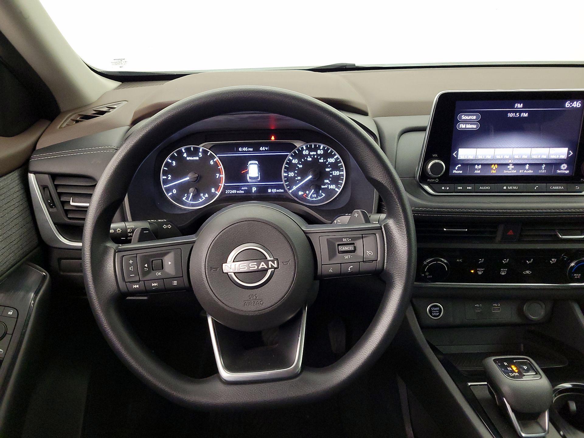 Thumbnail: 2023 Nissan Rogue - 10