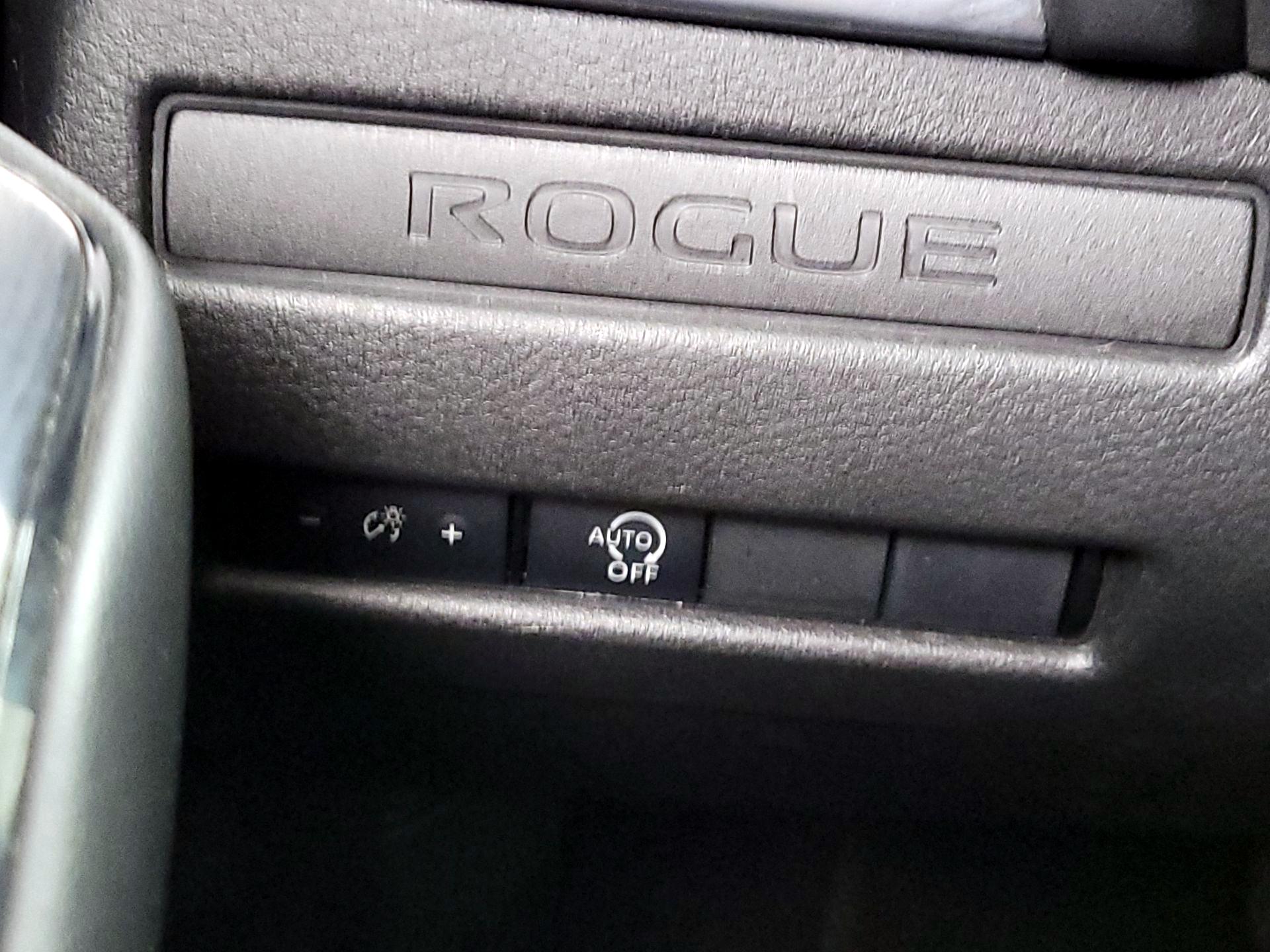 Thumbnail: 2023 Nissan Rogue - 13