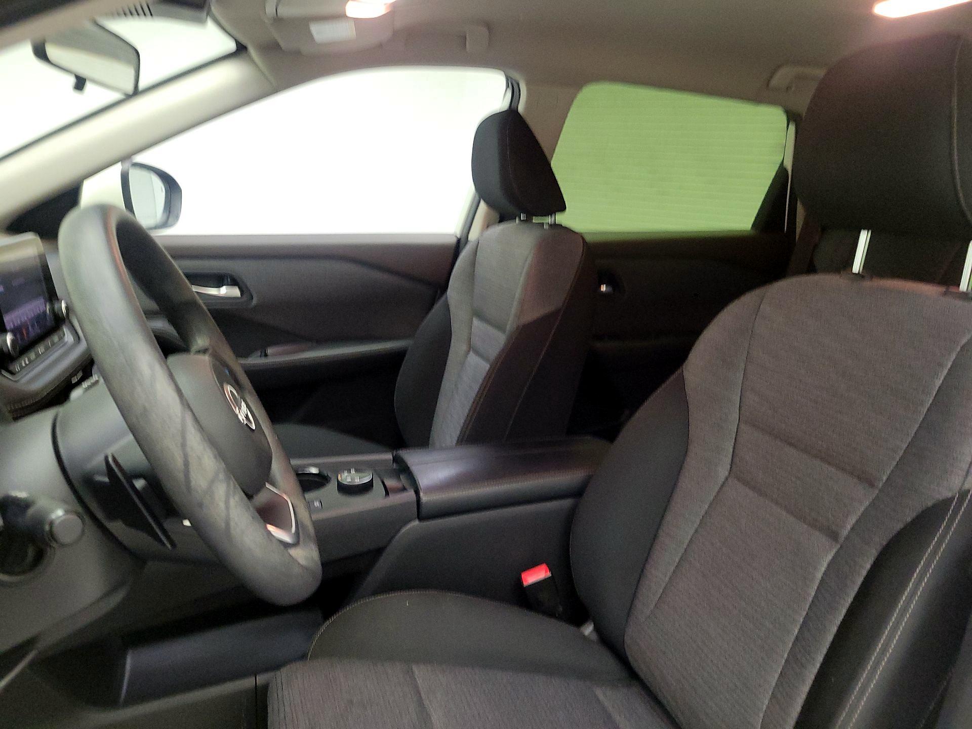 Thumbnail: 2023 Nissan Rogue - 9