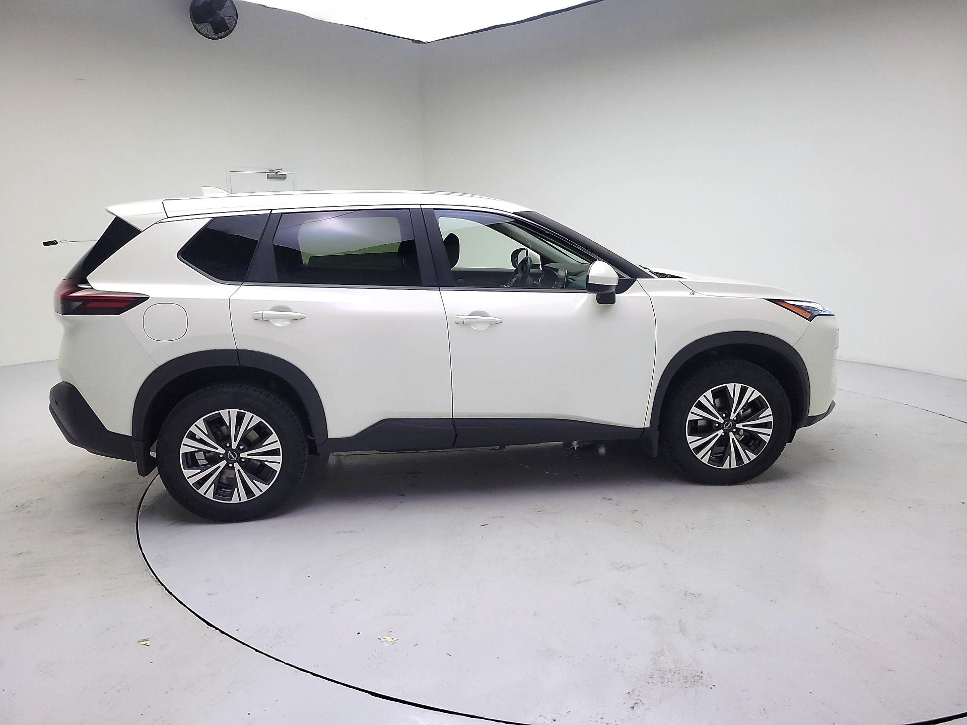 Thumbnail: 2023 Nissan Rogue - 4