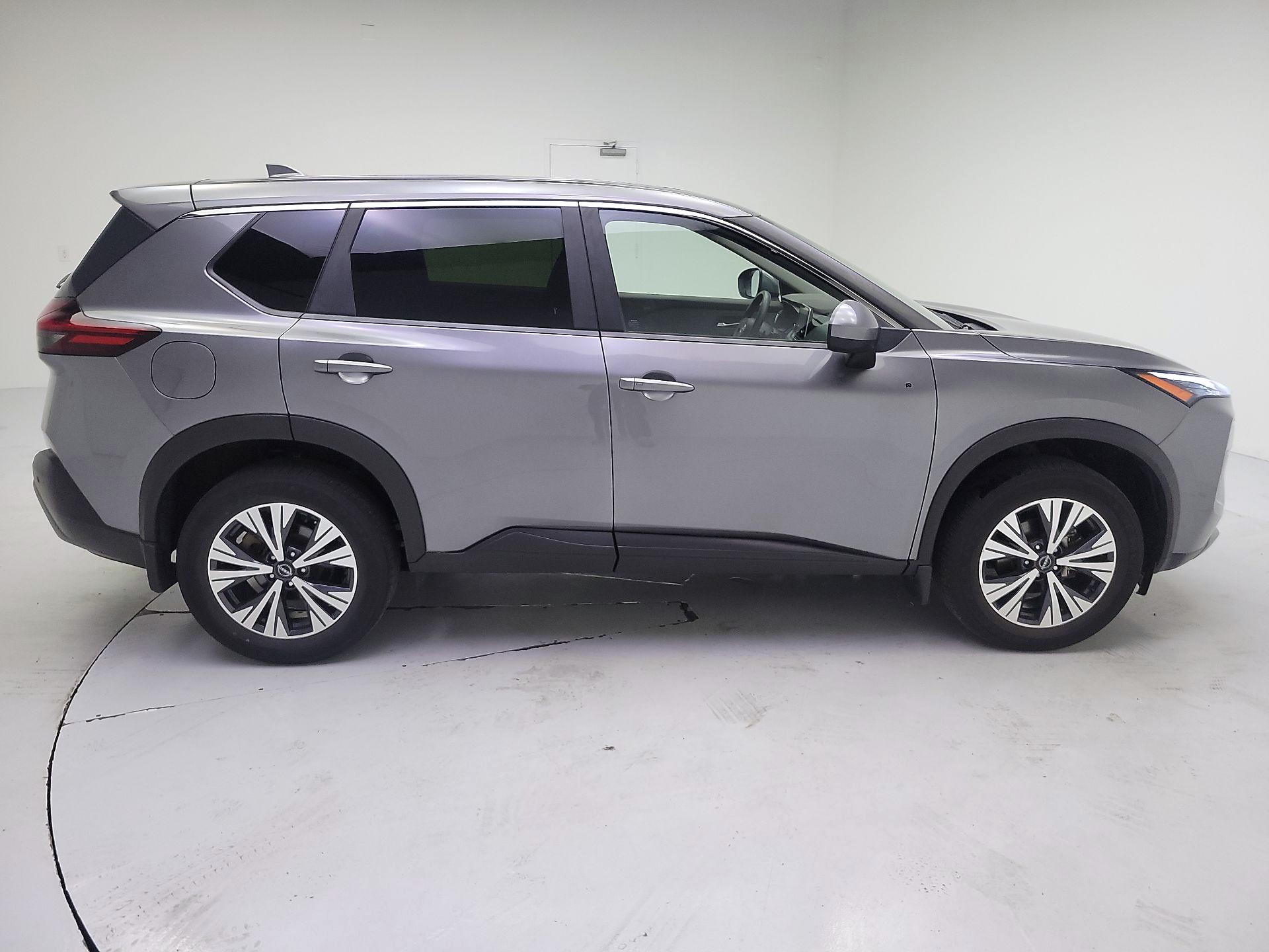 Thumbnail: 2023 Nissan Rogue - 4
