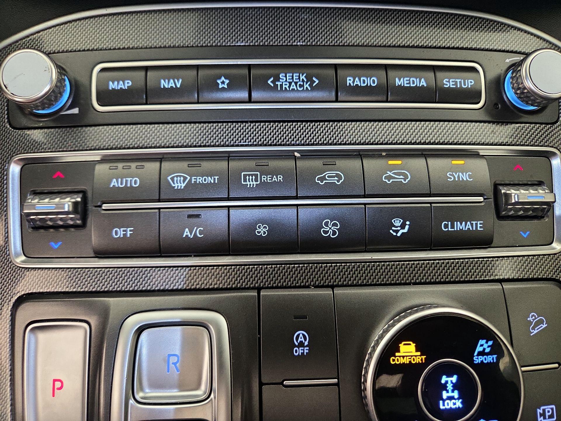 Thumbnail: 2023 Hyundai Santa Fe - 16