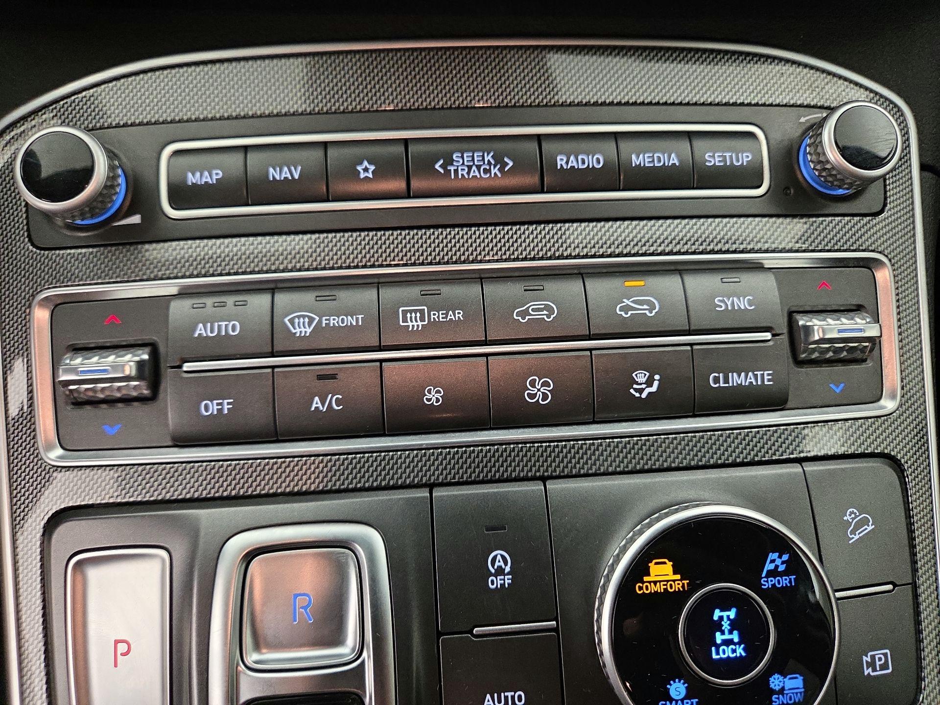 Thumbnail: 2023 Hyundai Santa Fe - 16