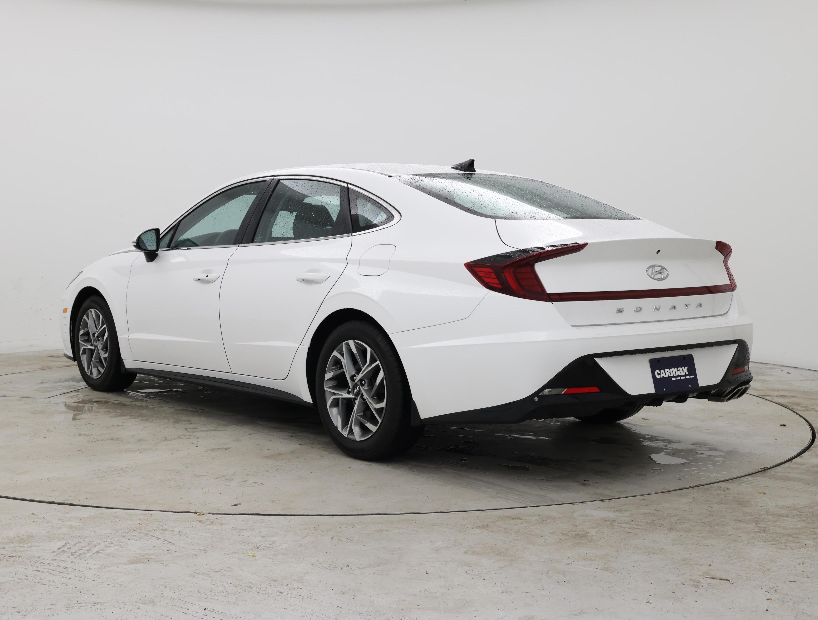 Thumbnail: 2023 Hyundai Sonata - 2