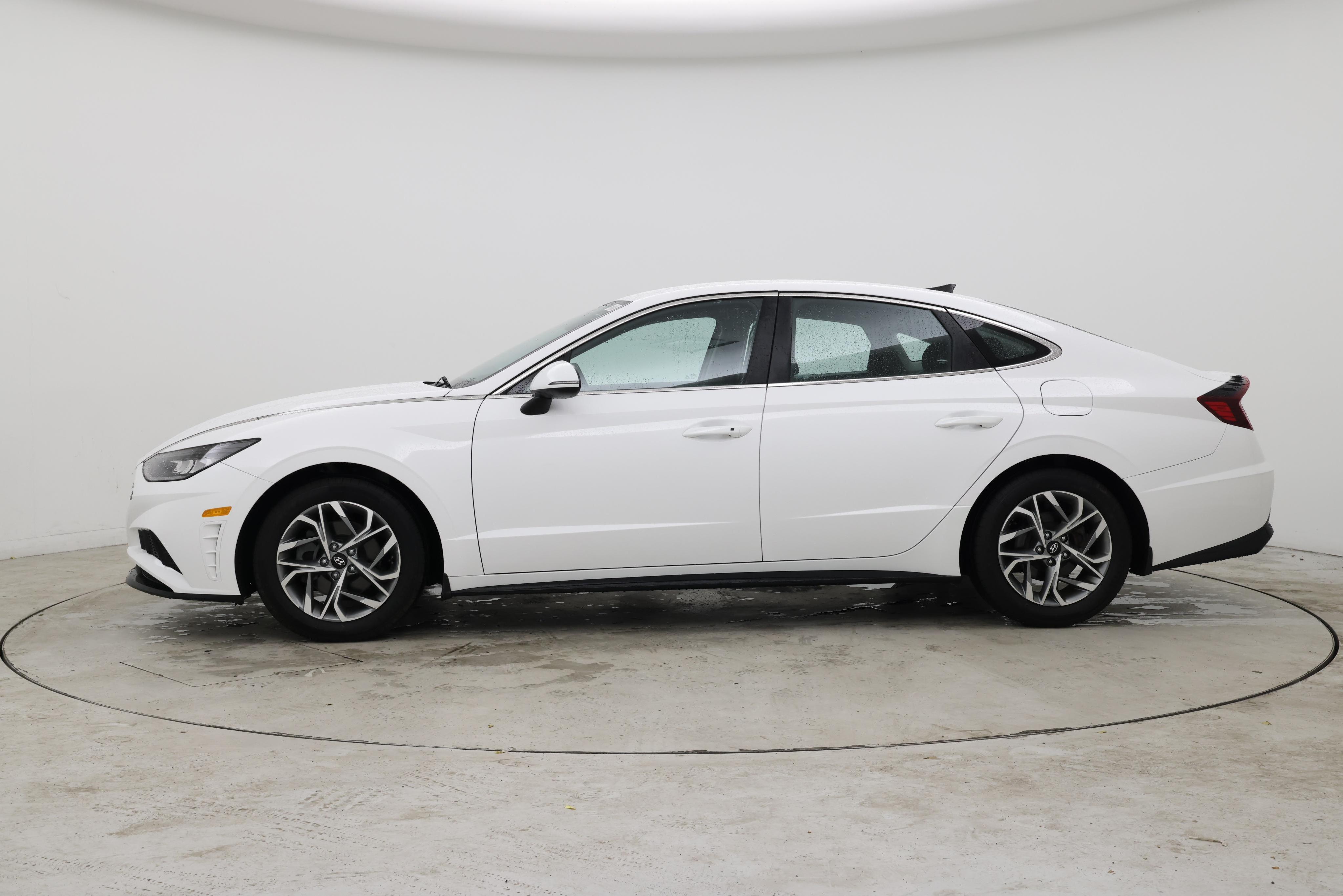 Thumbnail: 2023 Hyundai Sonata - 3