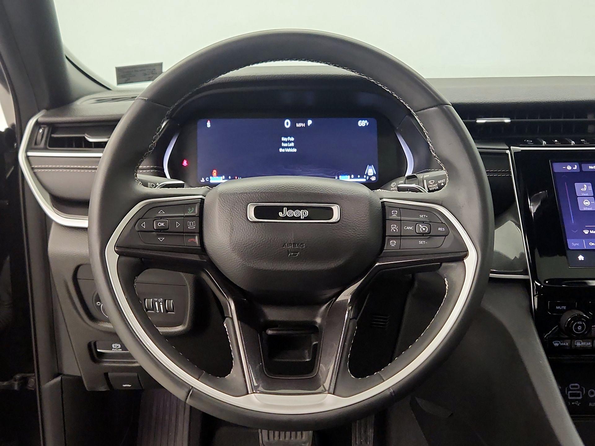 Thumbnail: 2023 Jeep Grand Cherokee - 10