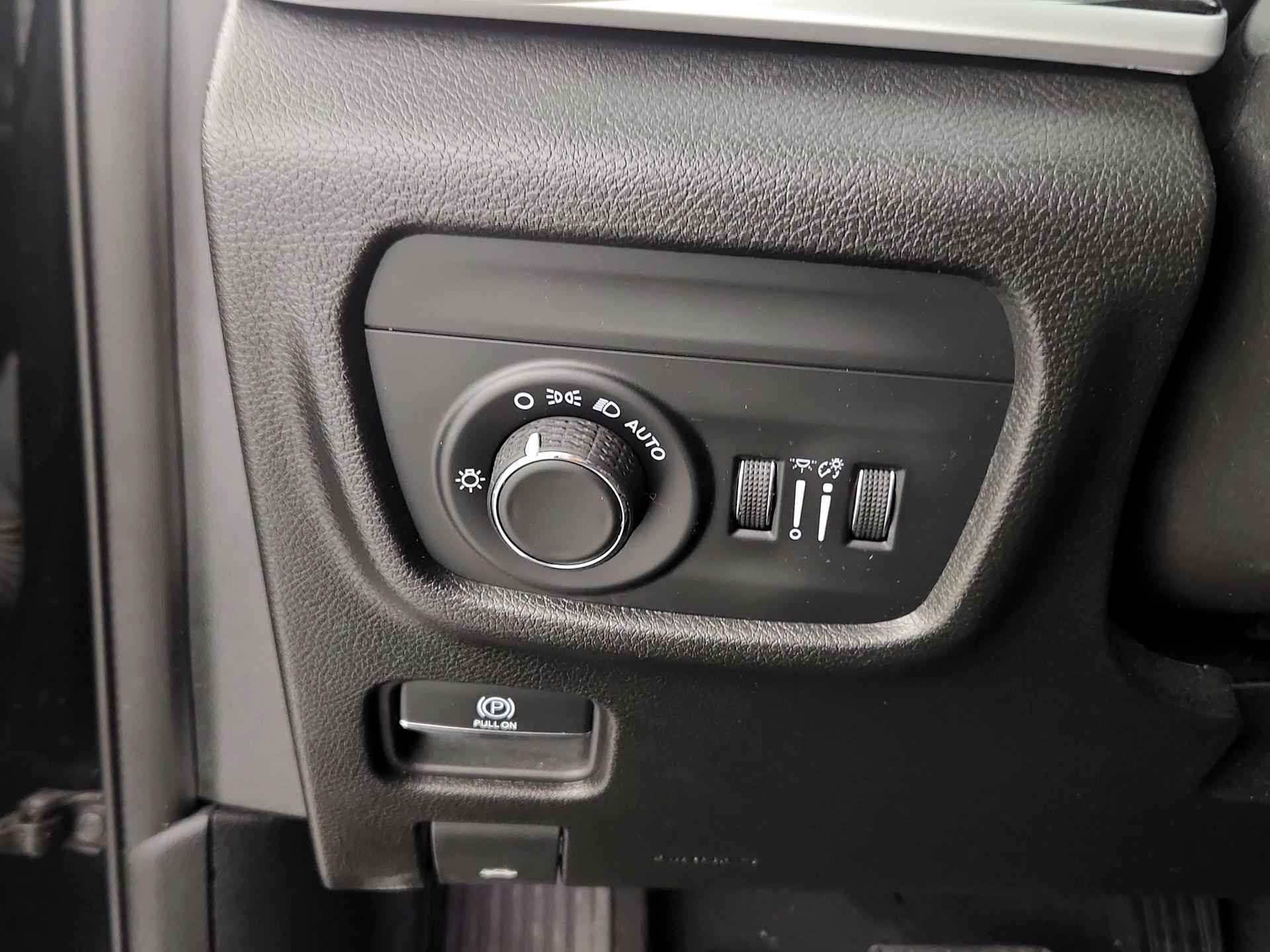 Thumbnail: 2023 Jeep Grand Cherokee - 13