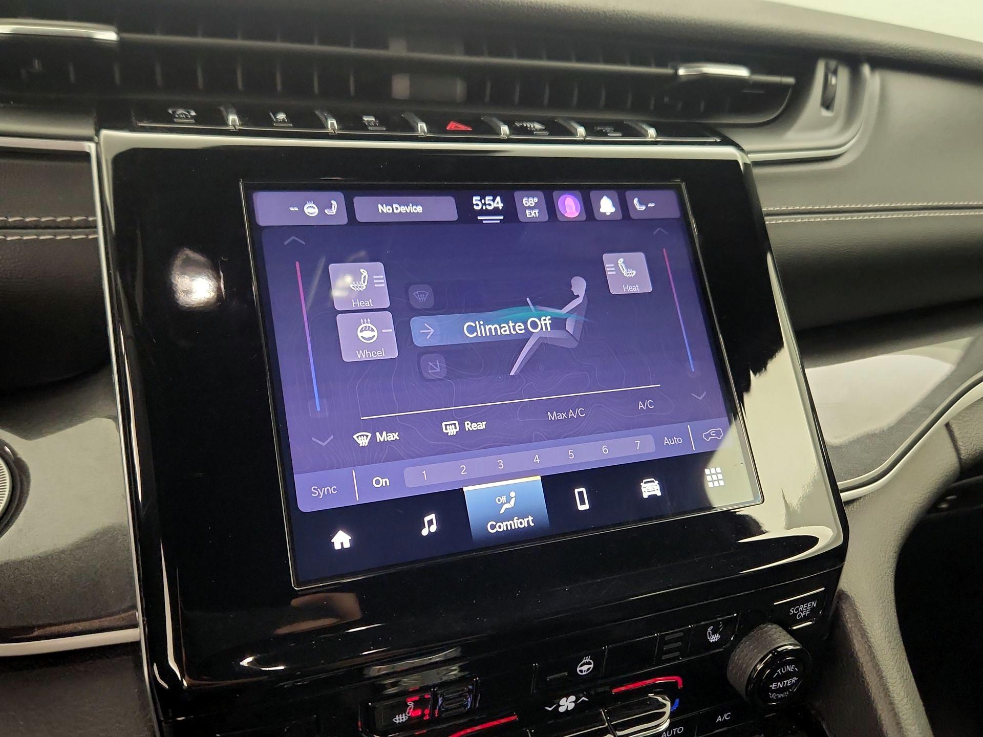 Thumbnail: 2023 Jeep Grand Cherokee - 15