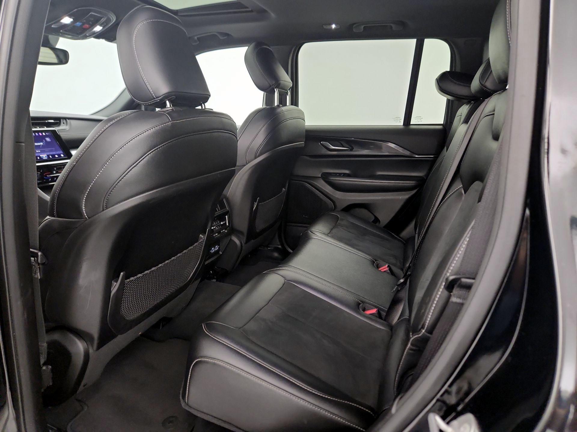 Thumbnail: 2023 Jeep Grand Cherokee - 20