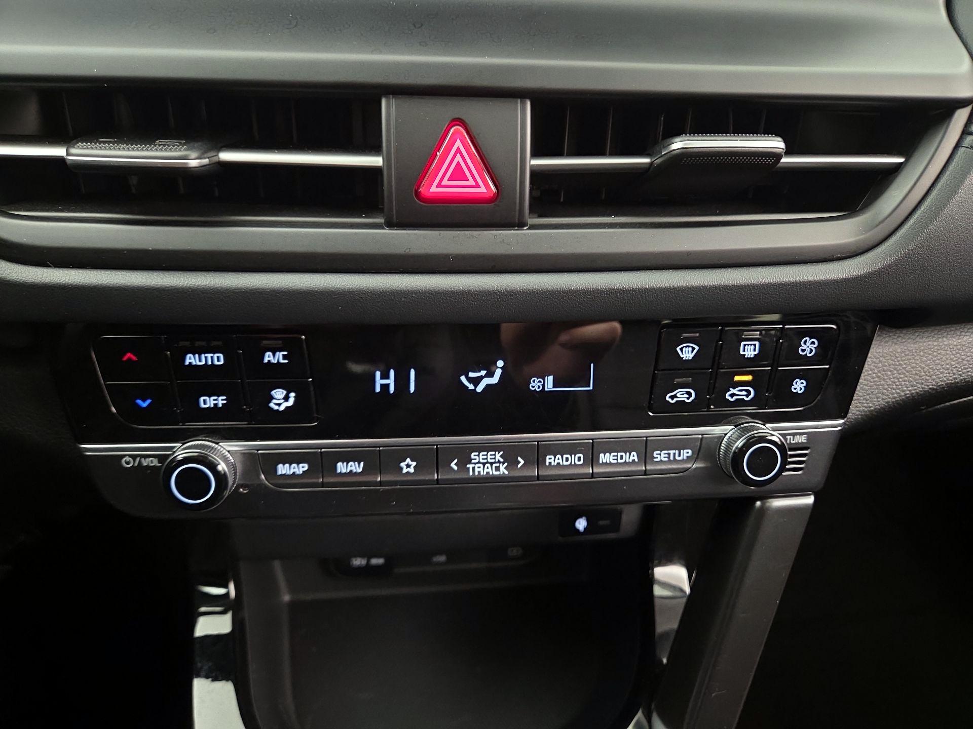 Thumbnail: 2024 Kia Seltos - 17