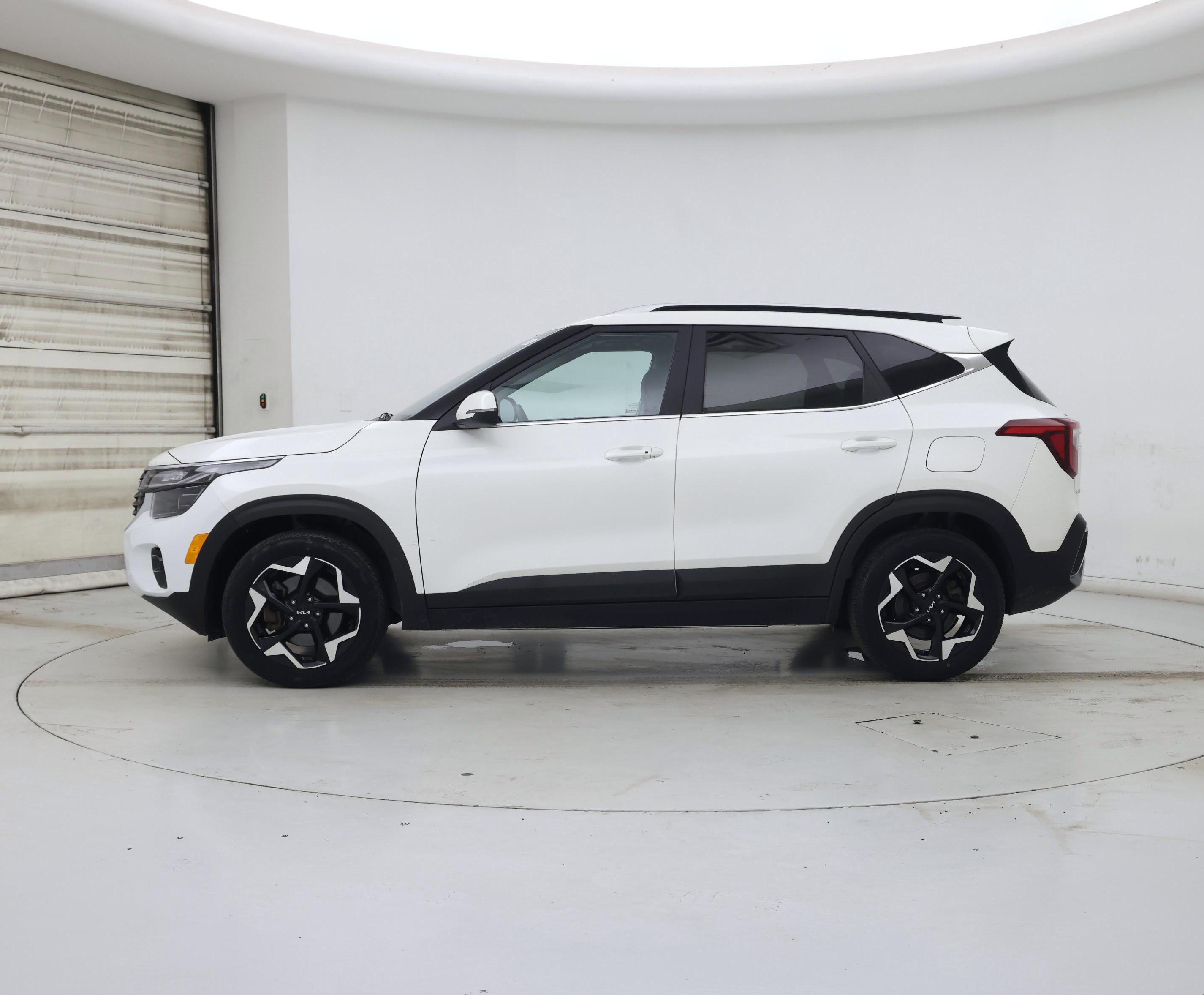 Thumbnail: 2024 Kia Seltos - 3