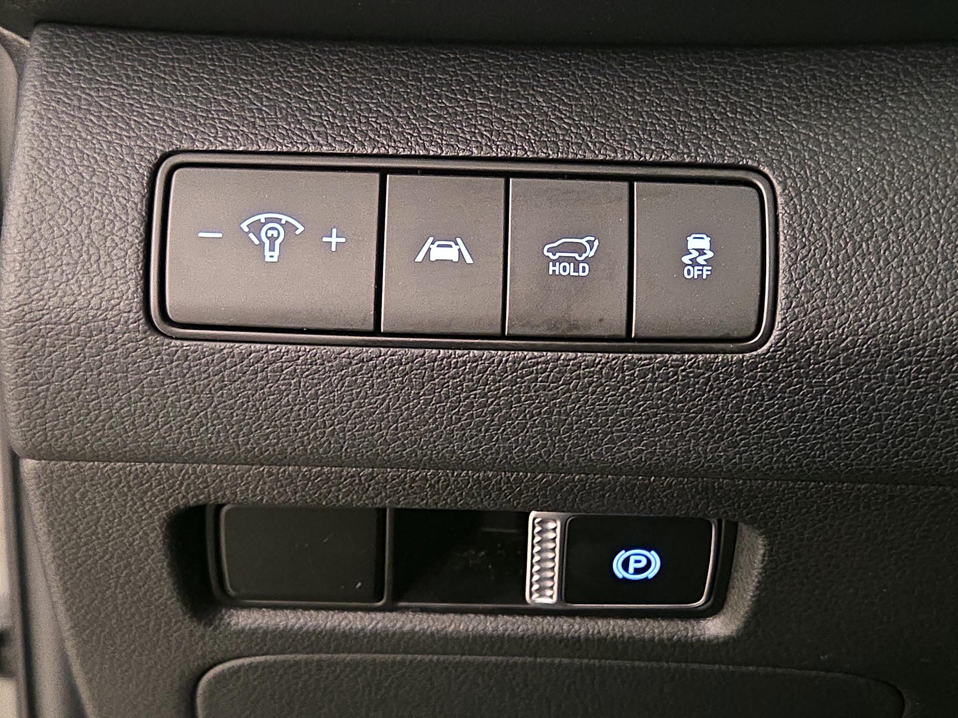 Thumbnail: 2022 Hyundai Santa Fe - 13