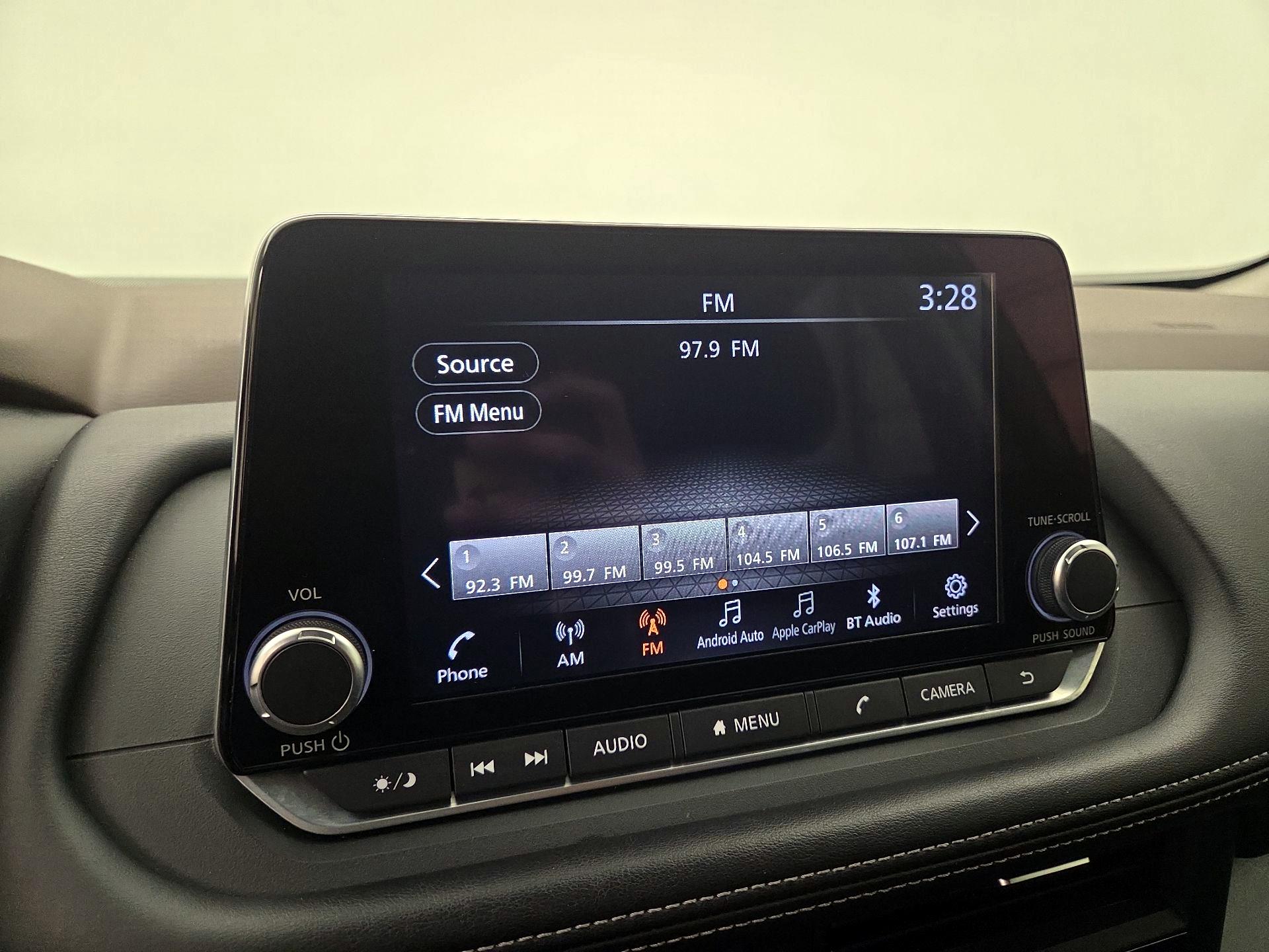 Thumbnail: 2023 Nissan Rogue - 15