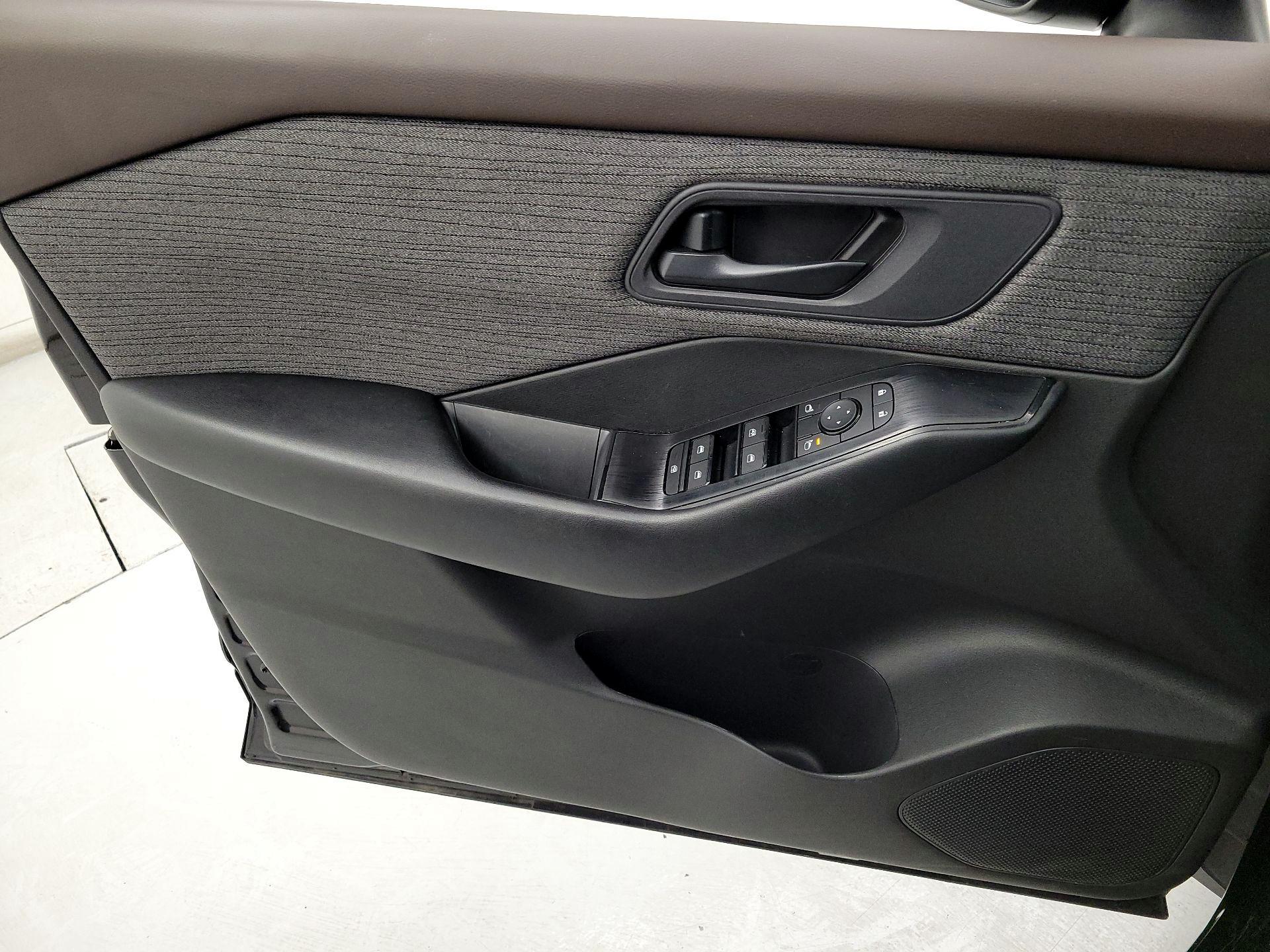 Thumbnail: 2023 Nissan Rogue - 12