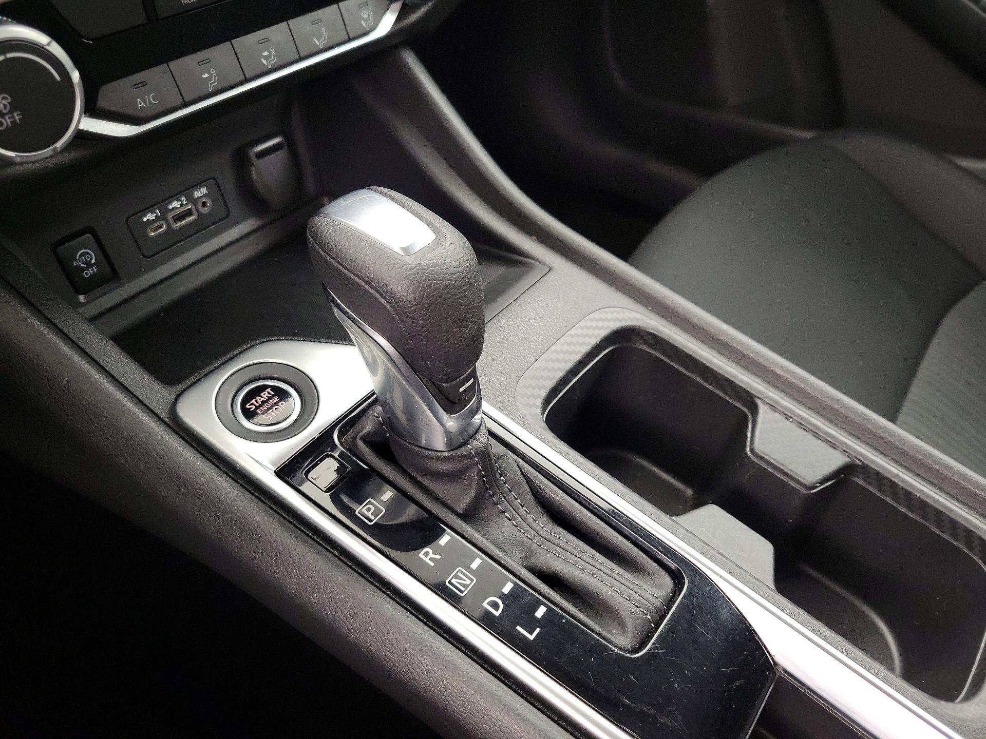 Thumbnail: 2024 Nissan Sentra - 17