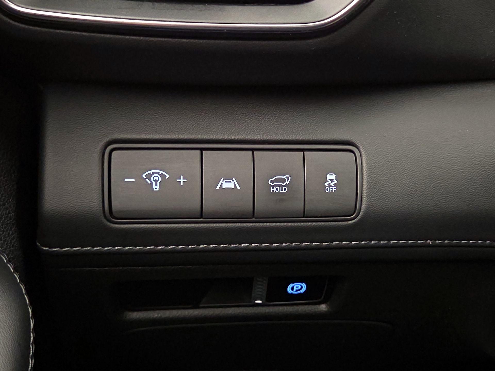 Thumbnail: 2023 Hyundai Santa Fe - 13