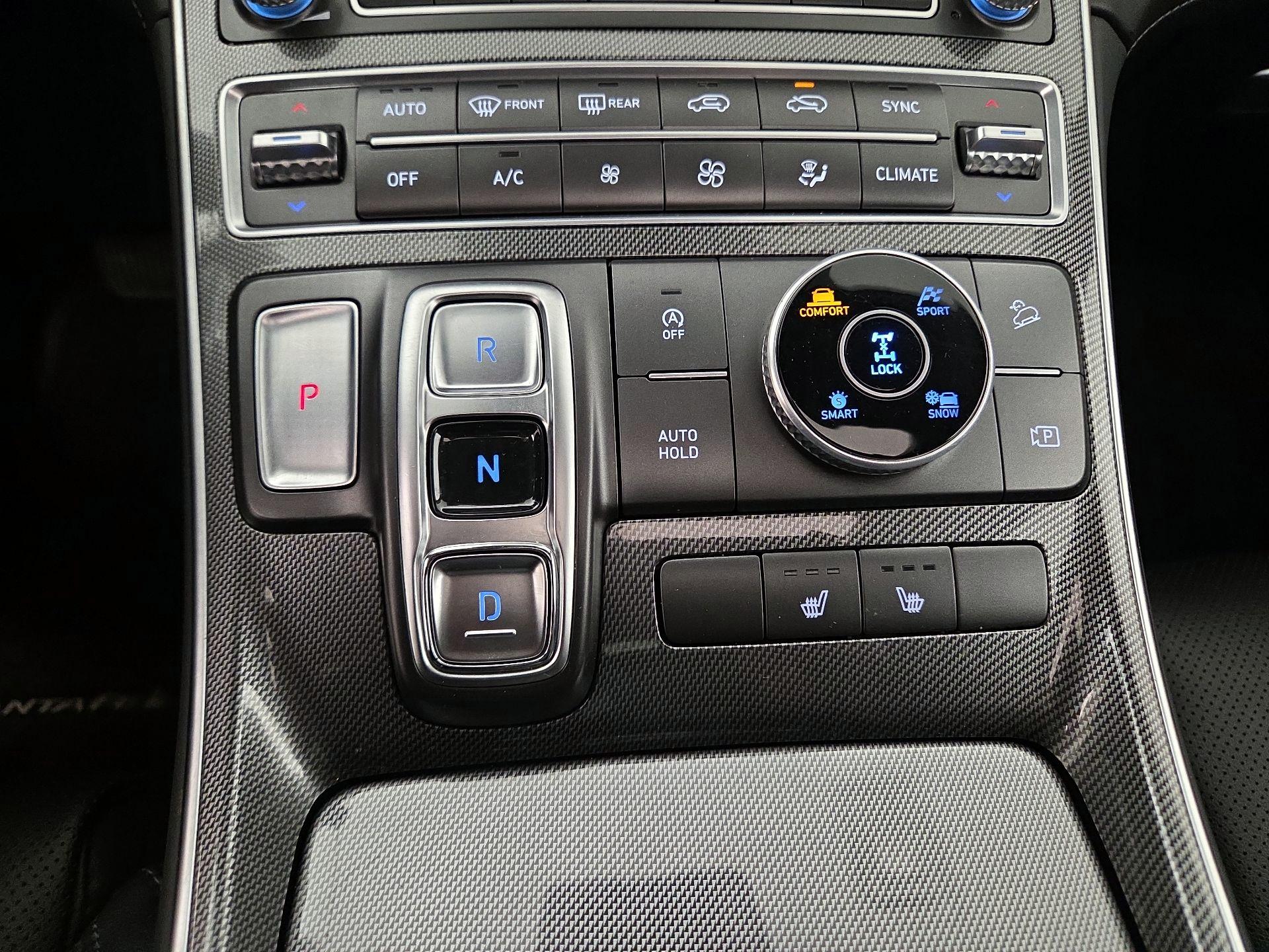 Thumbnail: 2023 Hyundai Santa Fe - 18