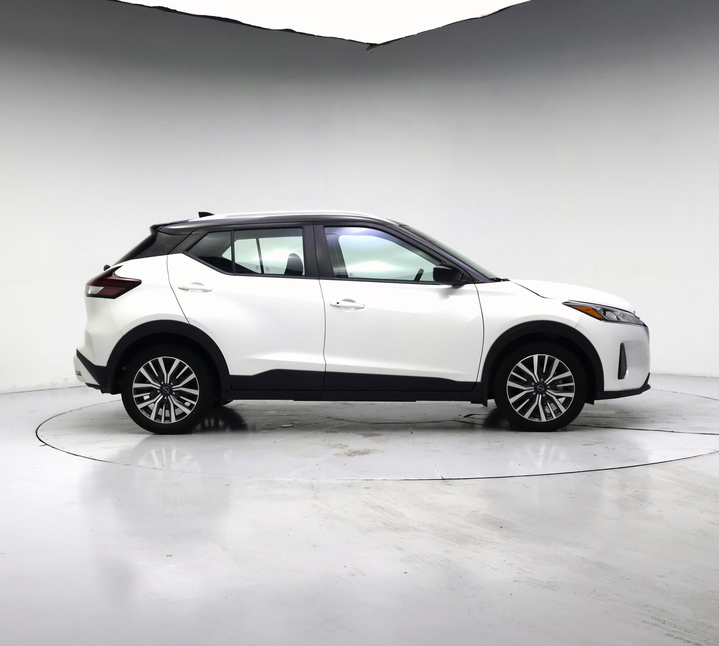 Thumbnail: 2023 Nissan Kicks - 7