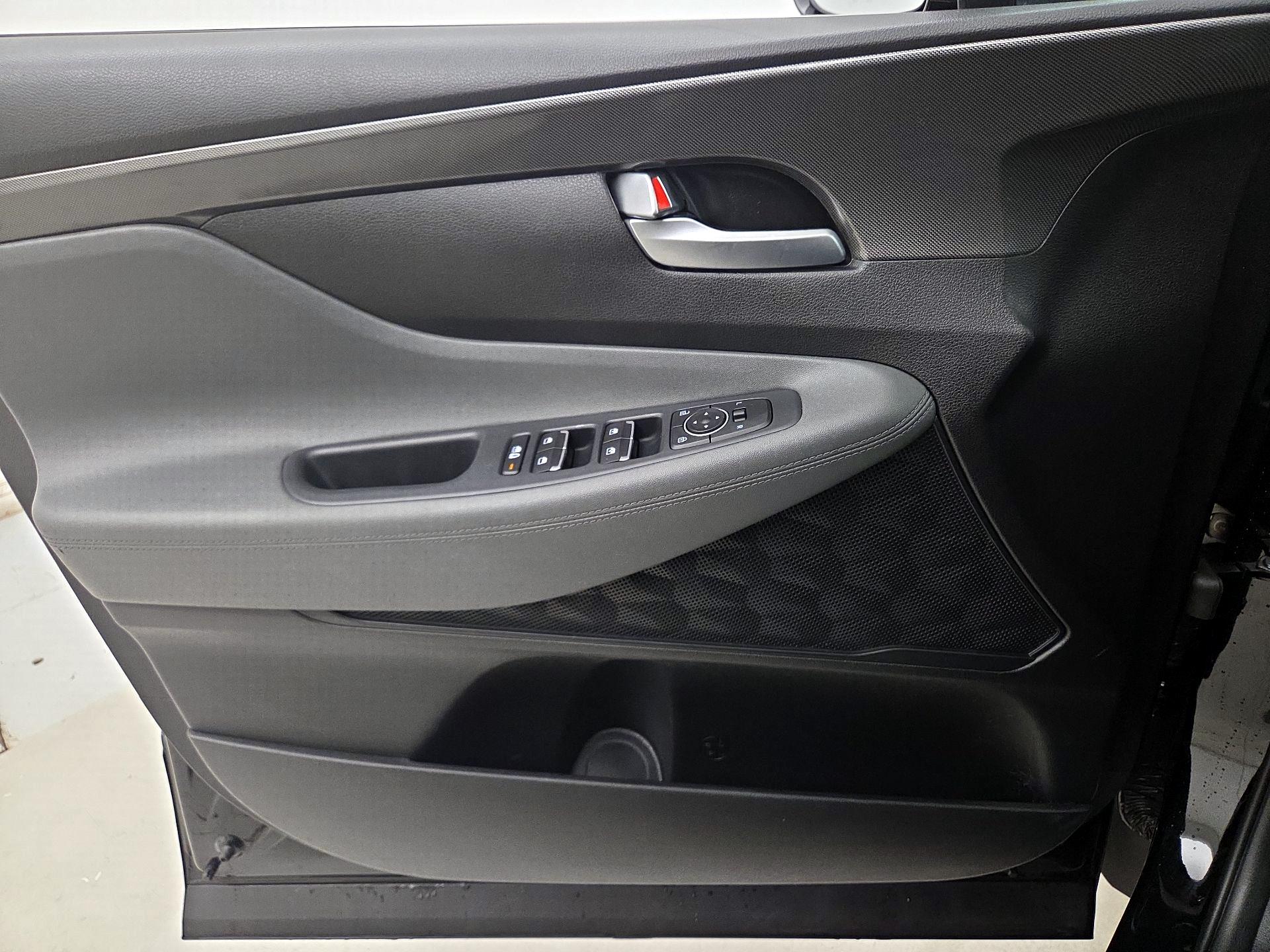 Thumbnail: 2023 Hyundai Santa Fe - 12