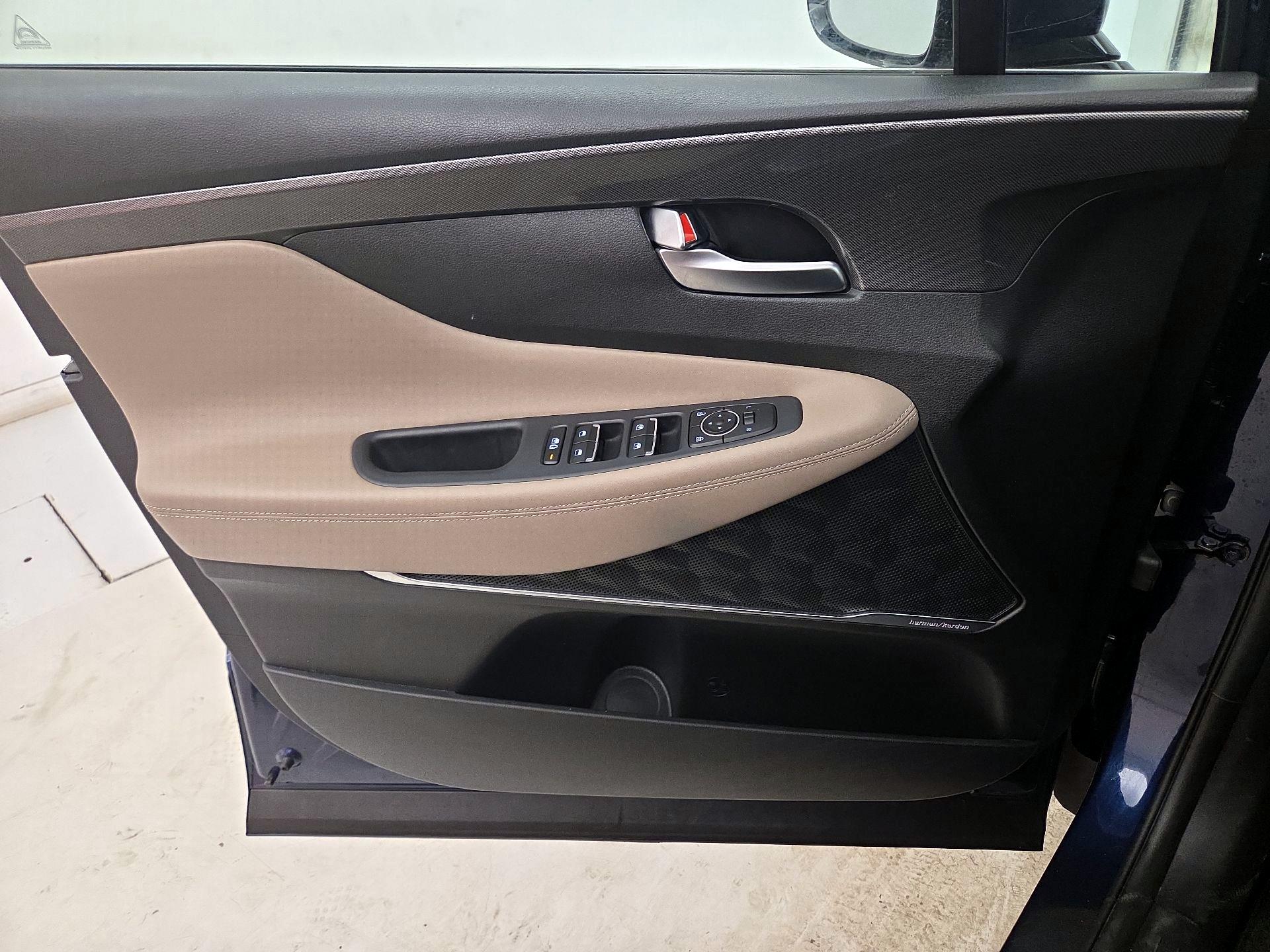 Thumbnail: 2023 Hyundai Santa Fe - 12