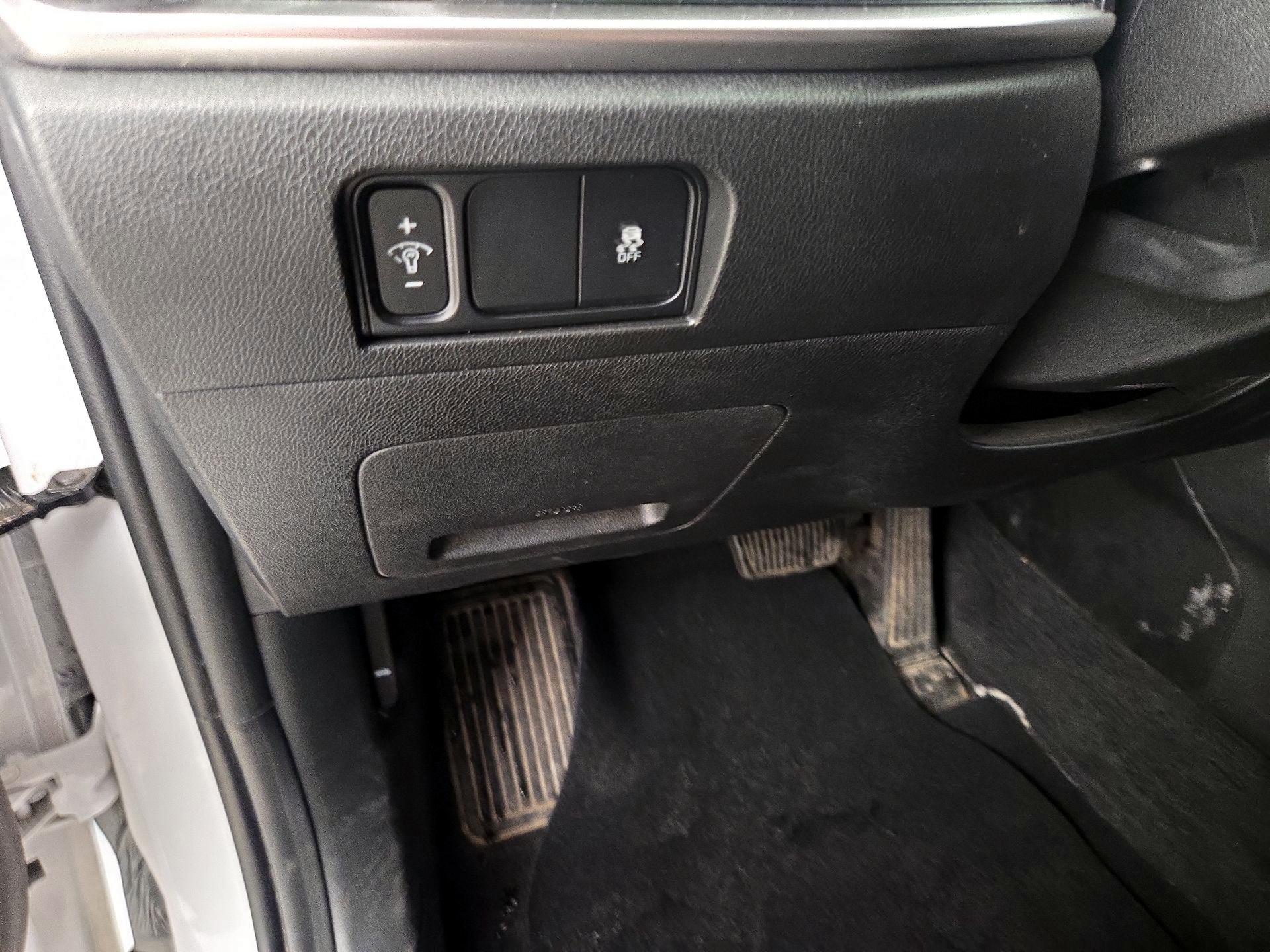 Thumbnail: 2024 Kia Sorento - 13