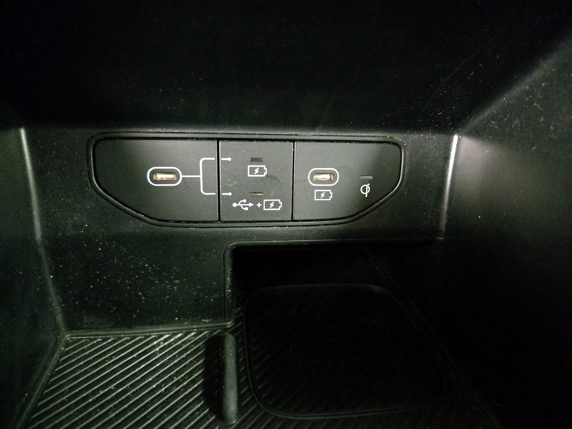 Thumbnail: 2024 Kia Sorento - 19