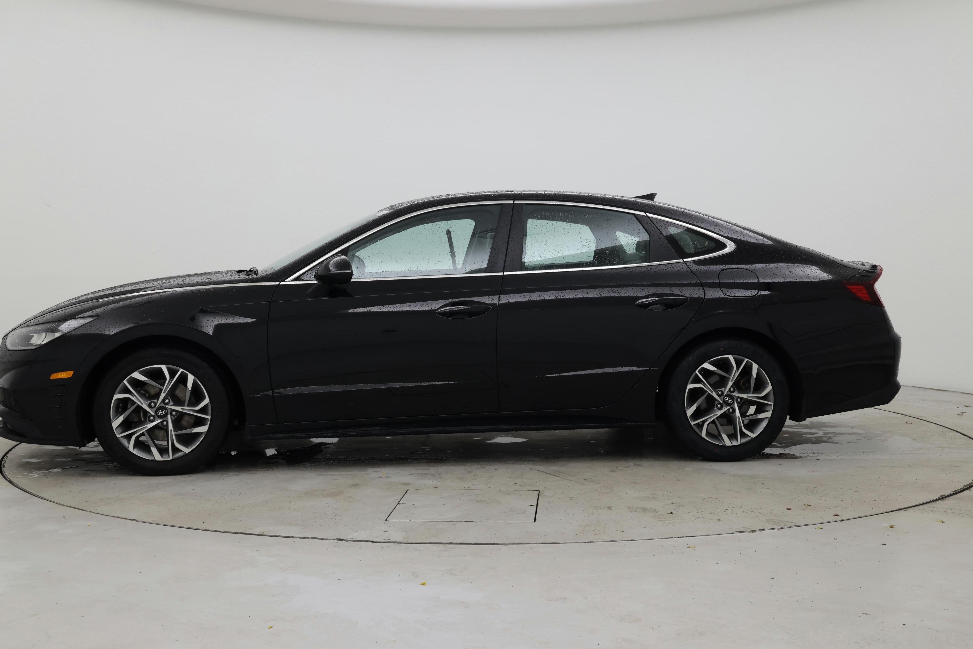 Thumbnail: 2023 Hyundai Sonata - 3