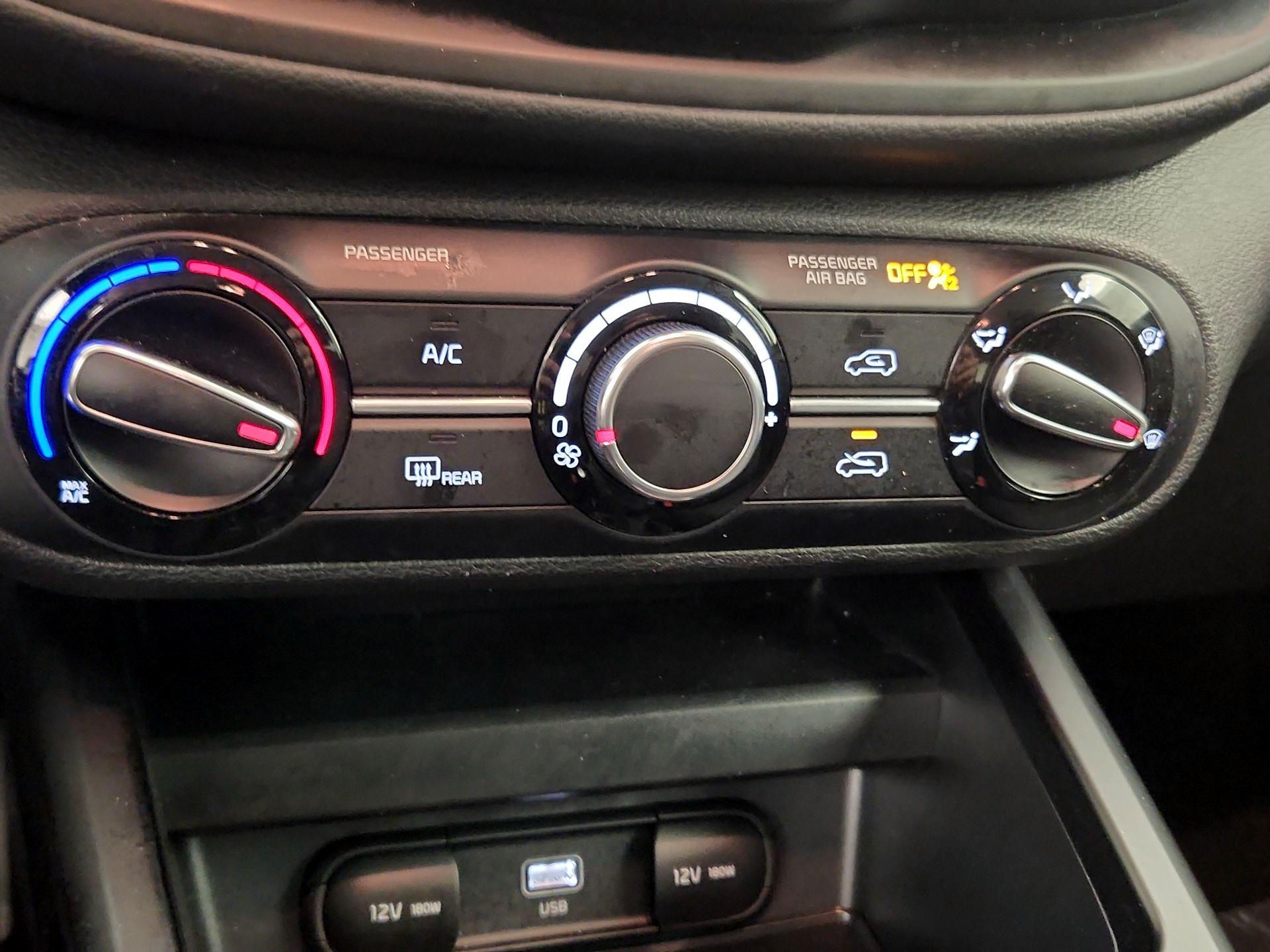 Thumbnail: 2023 Kia Soul - 16