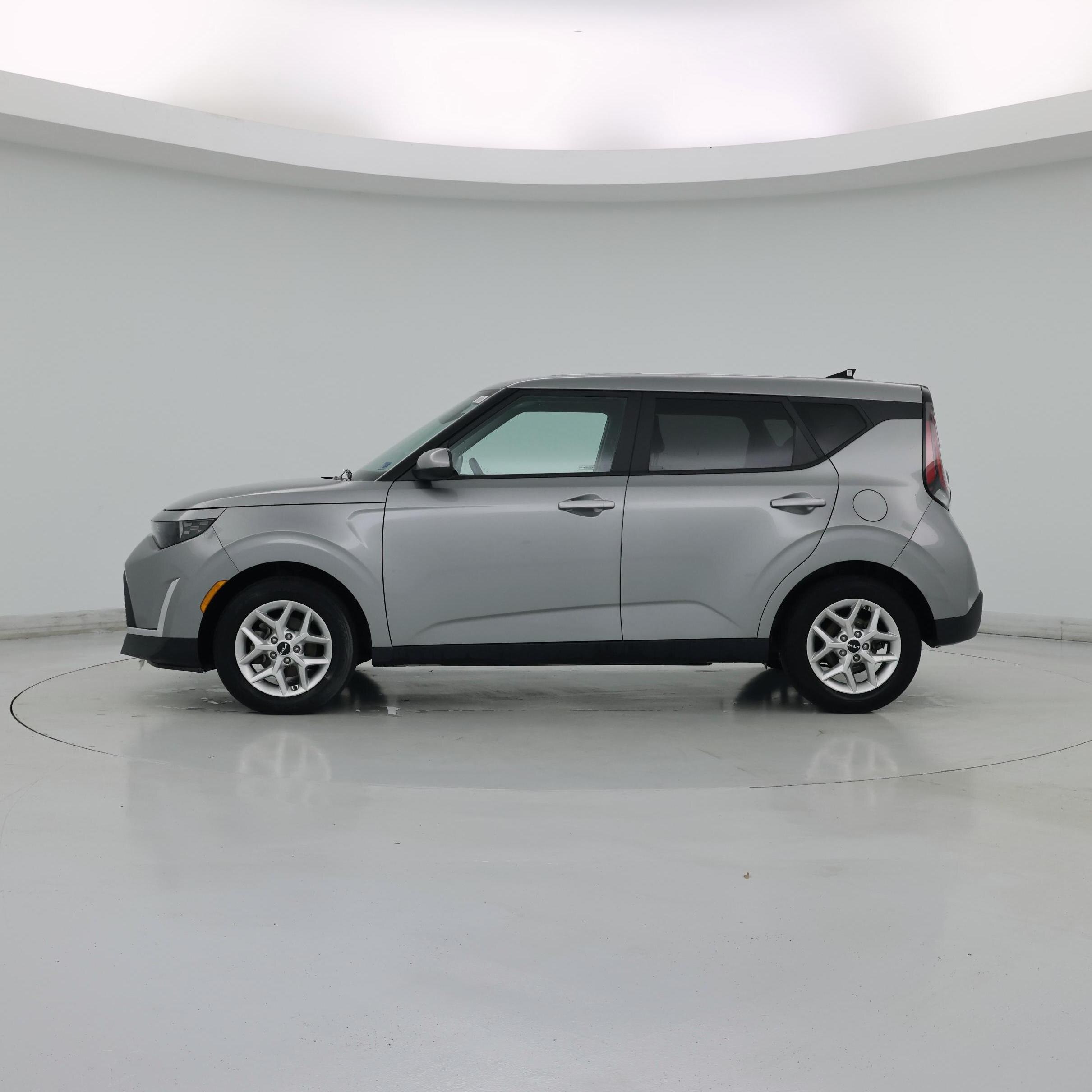 Thumbnail: 2023 Kia Soul - 3