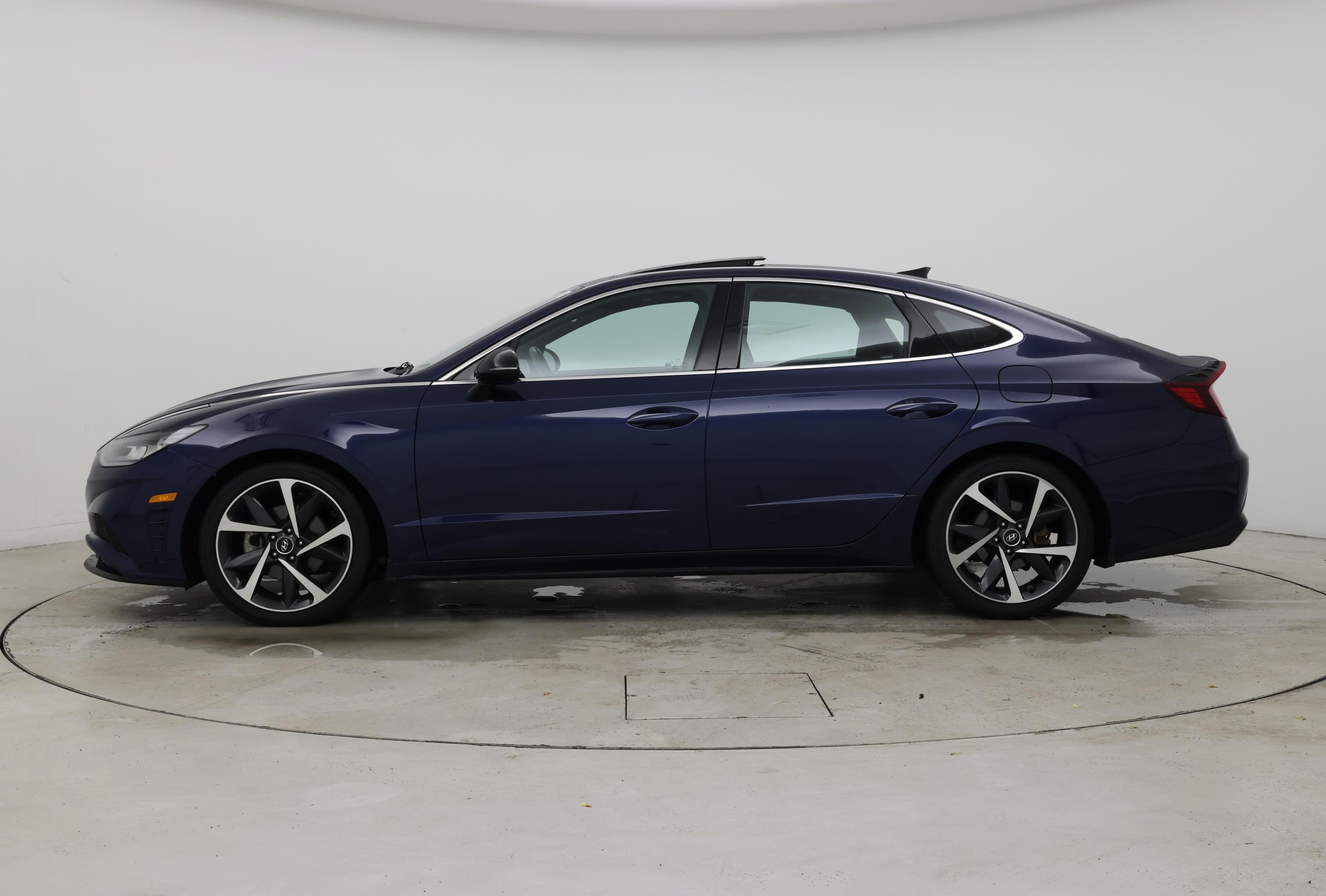 Thumbnail: 2021 Hyundai Sonata - 3