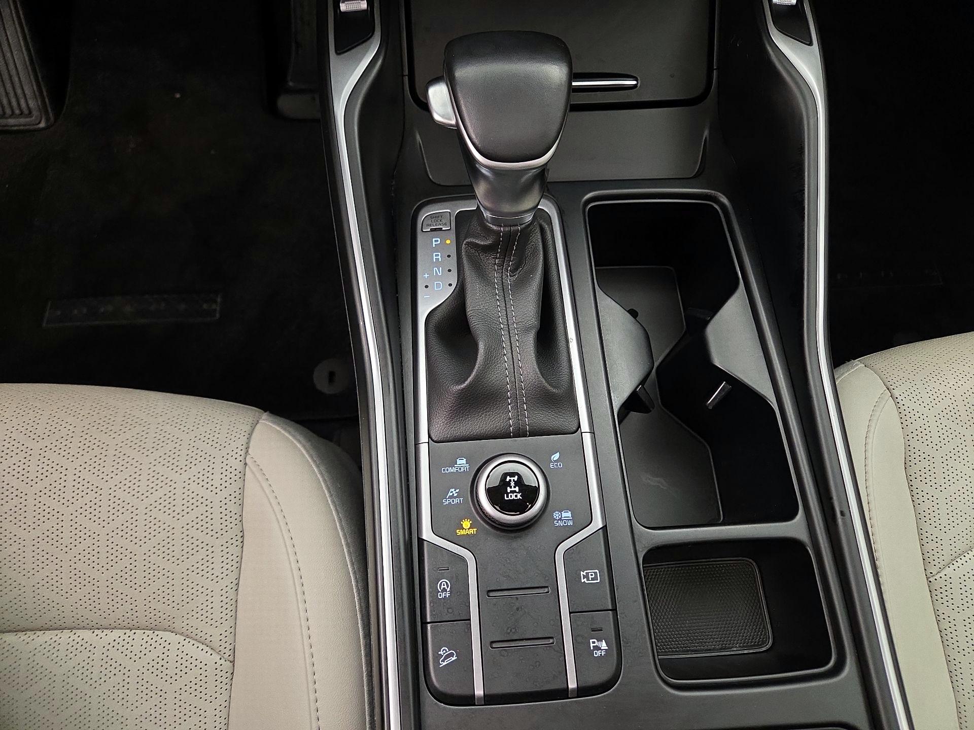 Thumbnail: 2023 Kia Sorento - 17