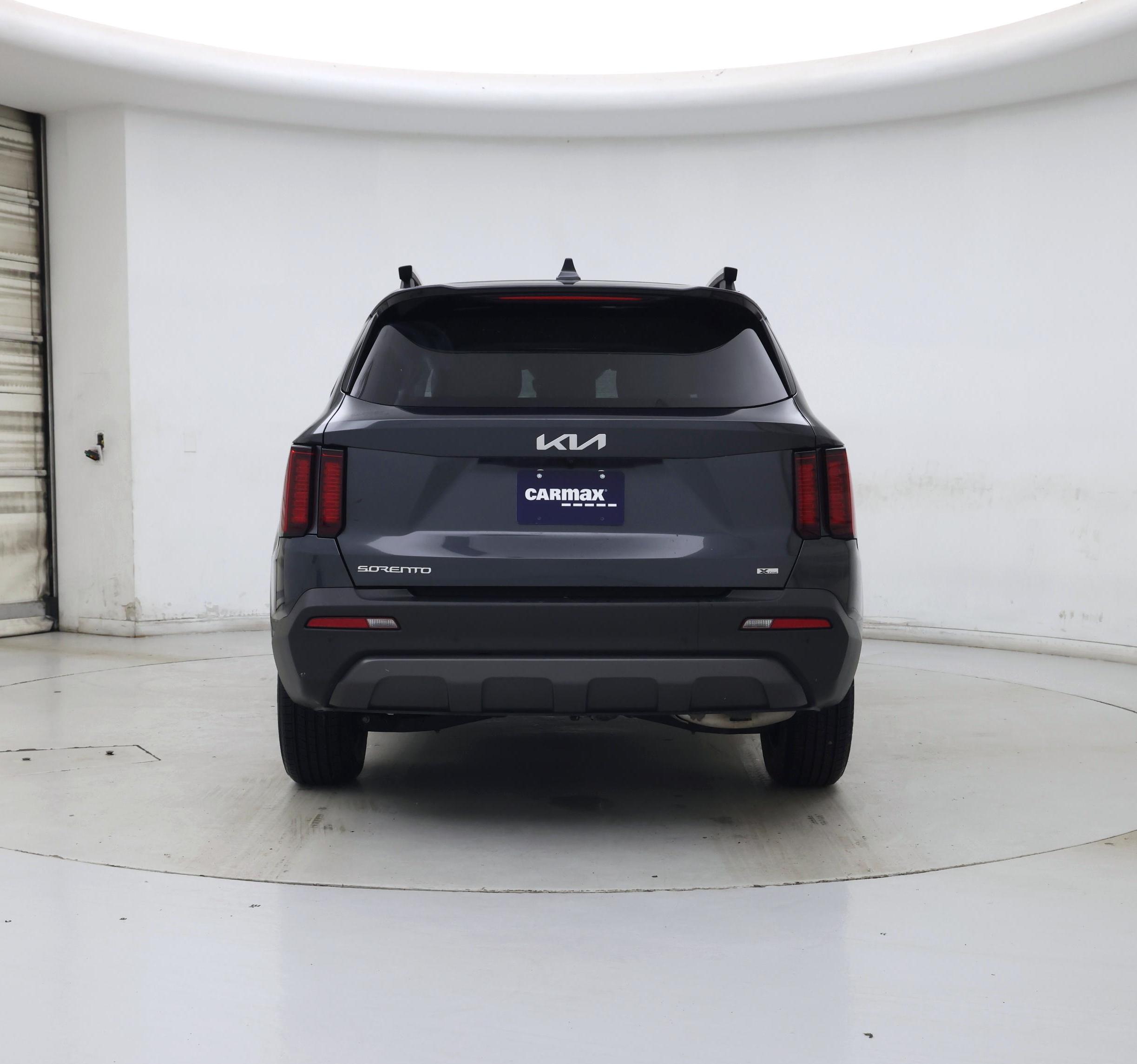 Thumbnail: 2023 Kia Sorento - 6