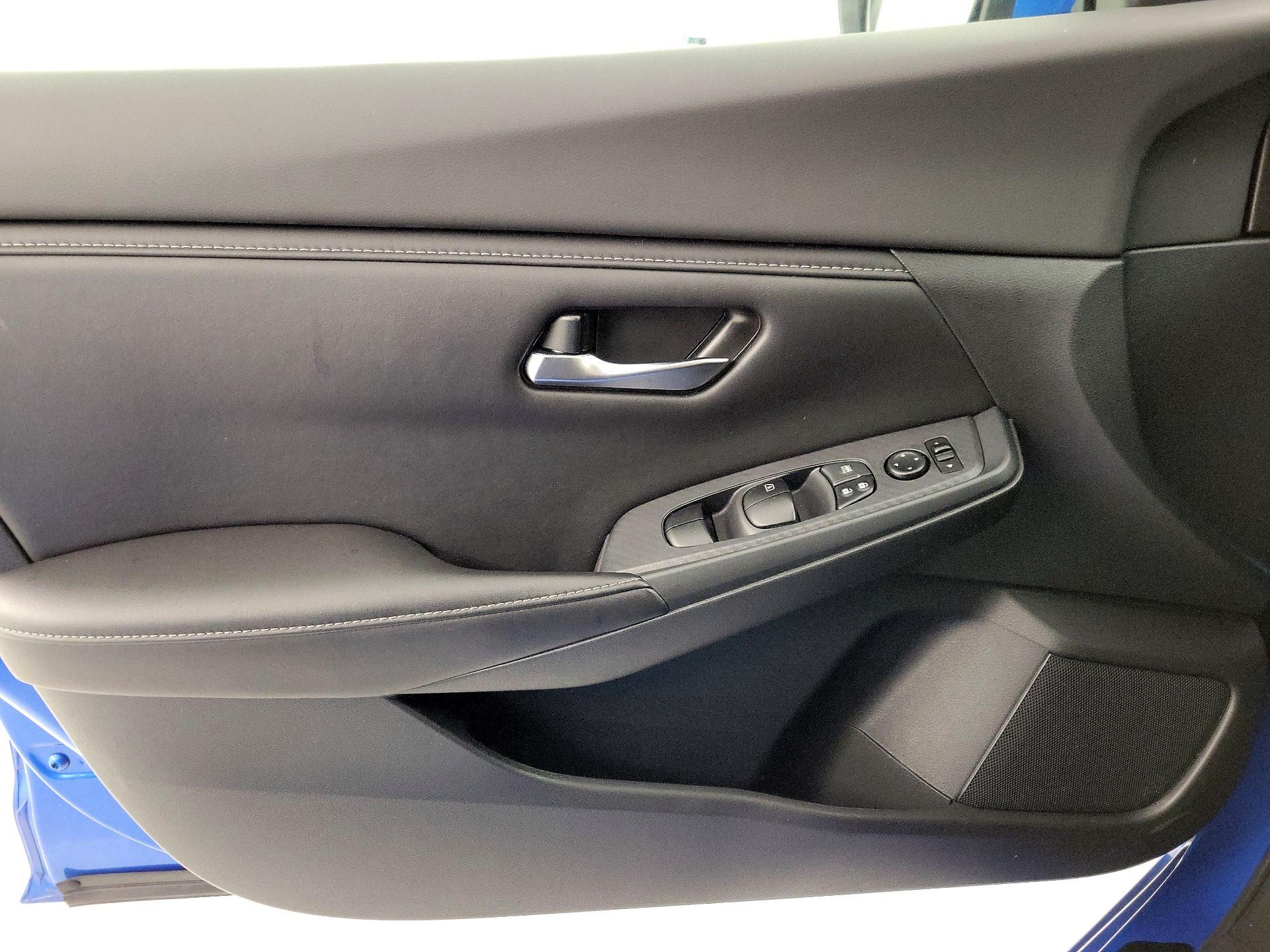 Thumbnail: 2022 Nissan Sentra - 12