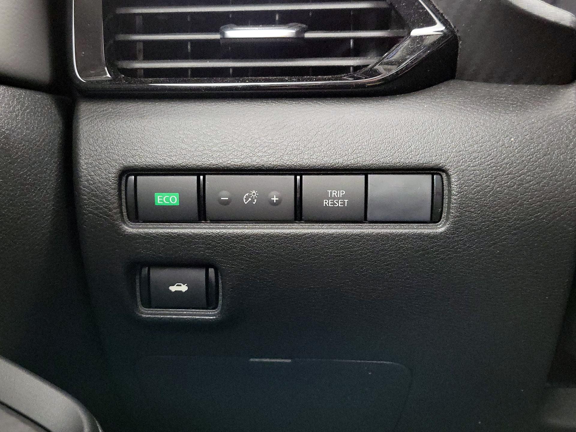 Thumbnail: 2022 Nissan Sentra - 13