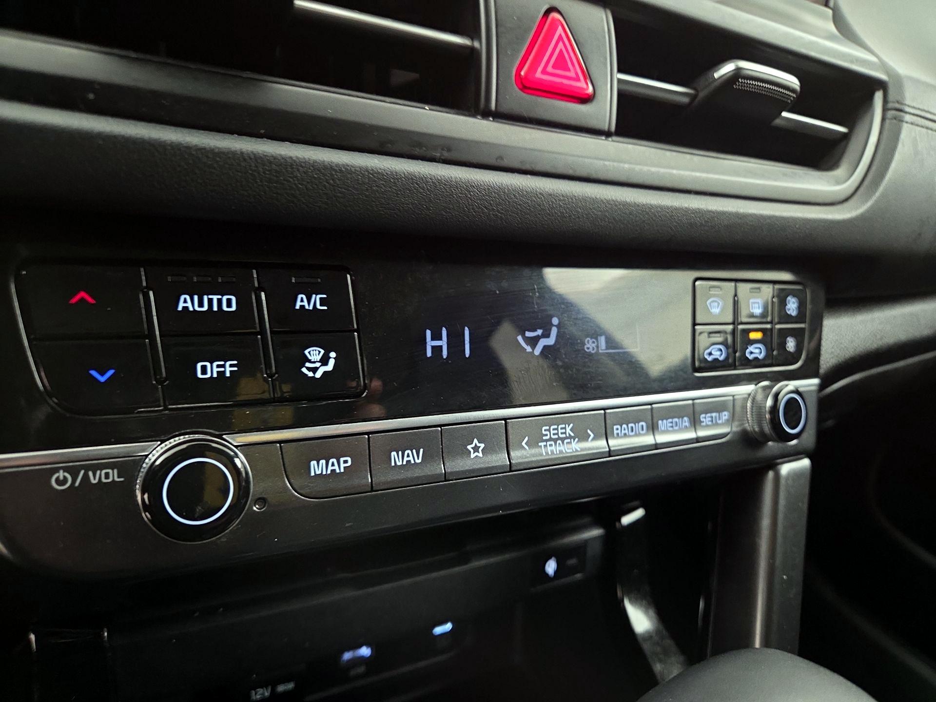 Thumbnail: 2024 Kia Seltos - 17