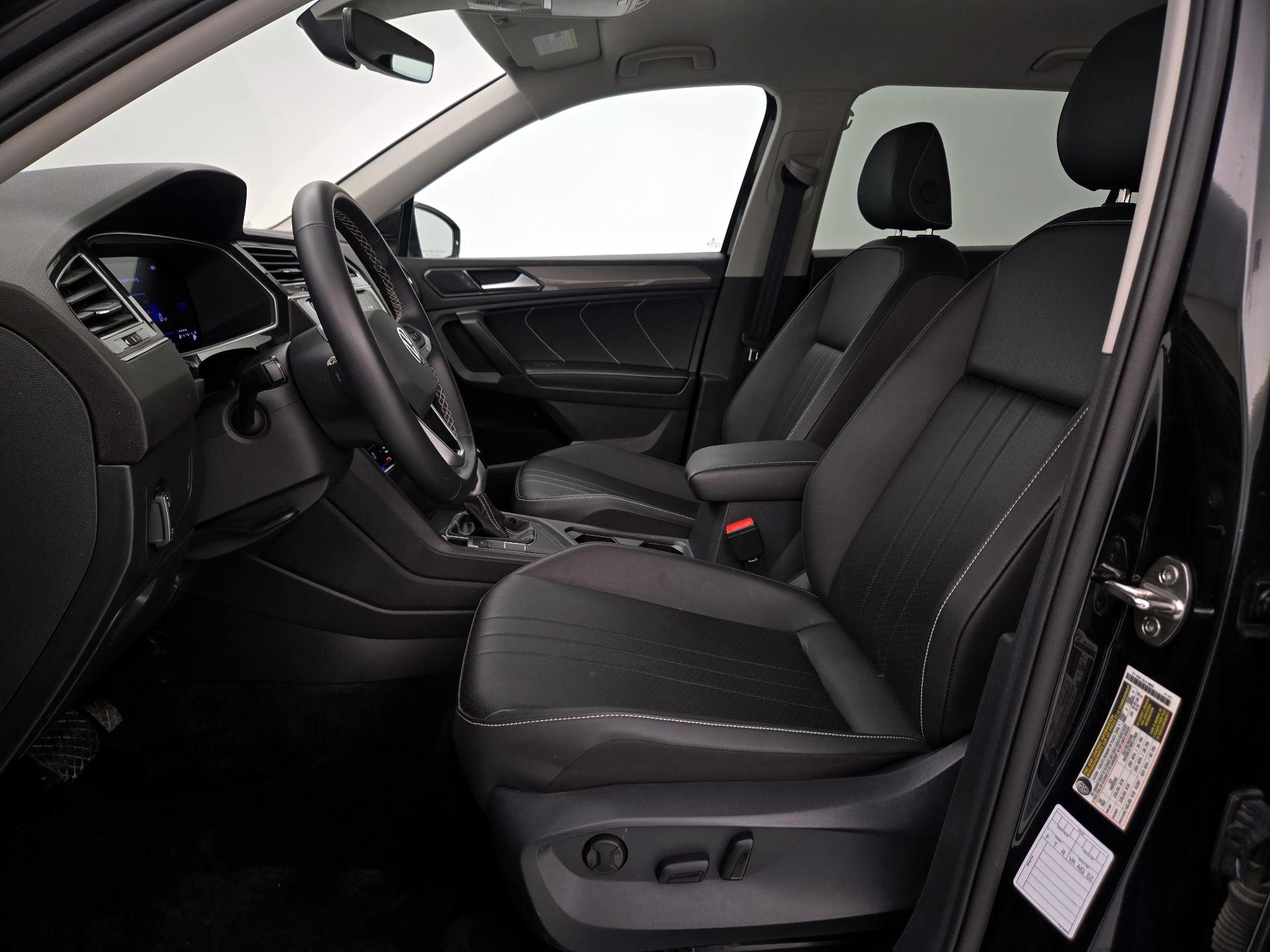 Thumbnail: 2024 Volkswagen Tiguan - 11