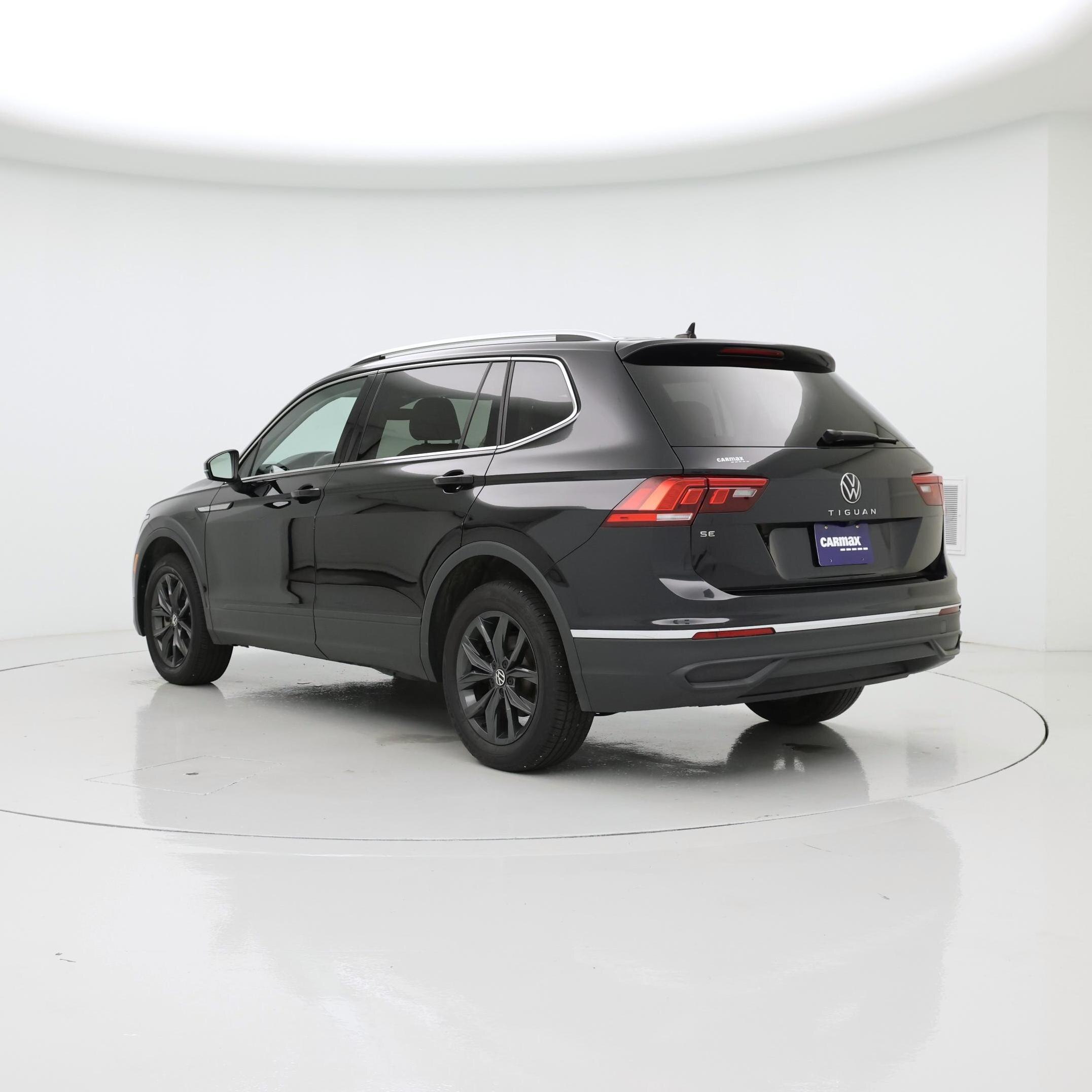 Thumbnail: 2024 Volkswagen Tiguan - 2