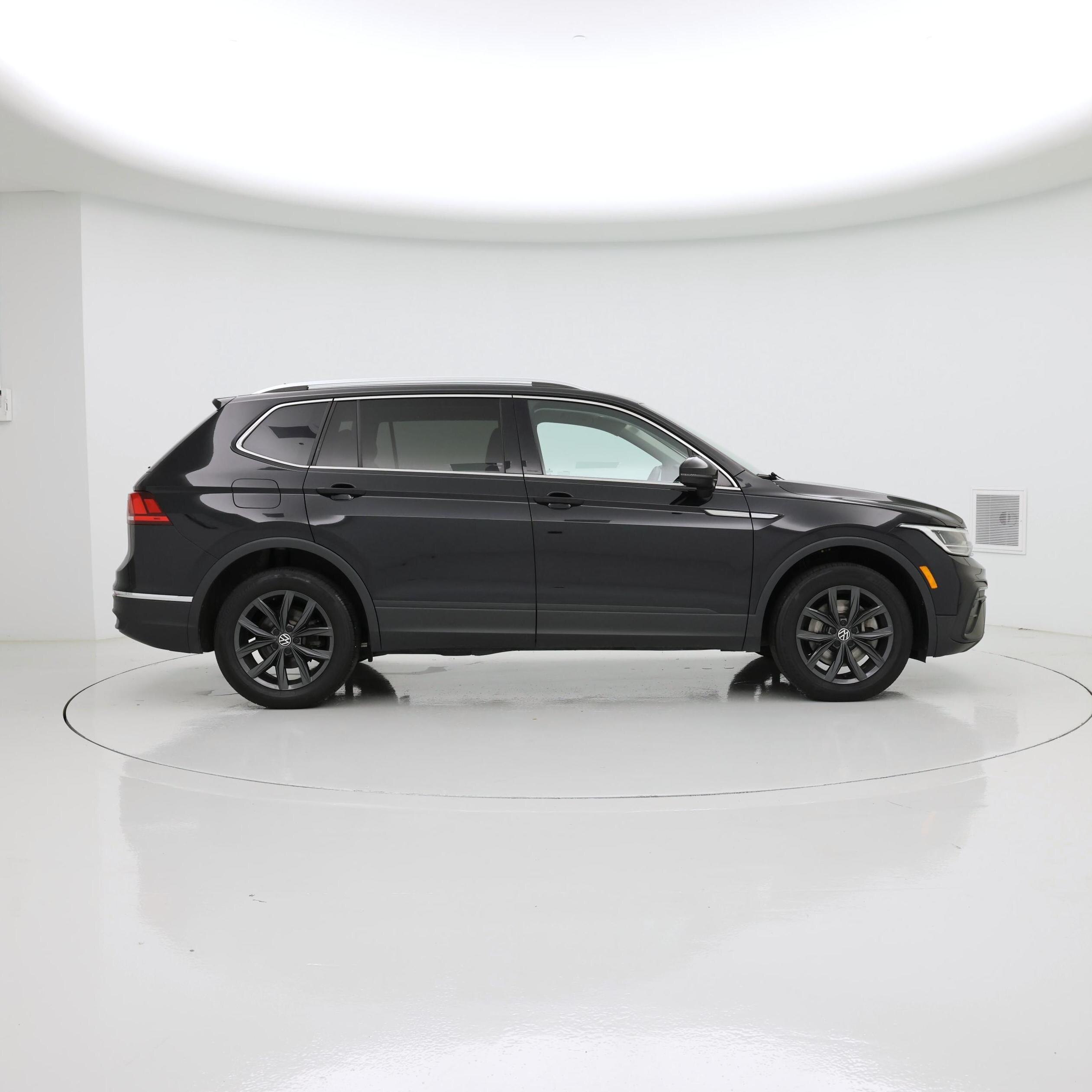Thumbnail: 2024 Volkswagen Tiguan - 7