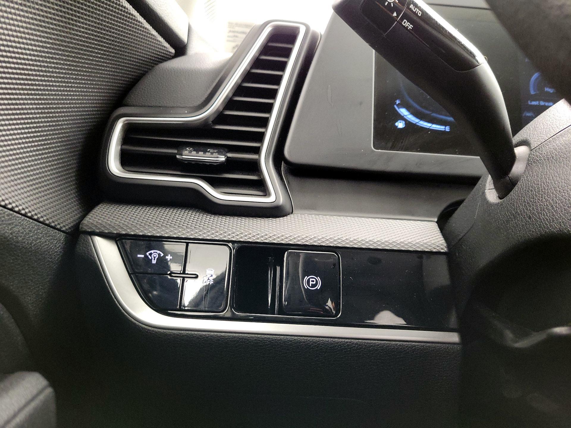 Thumbnail: 2024 Kia Sportage - 13