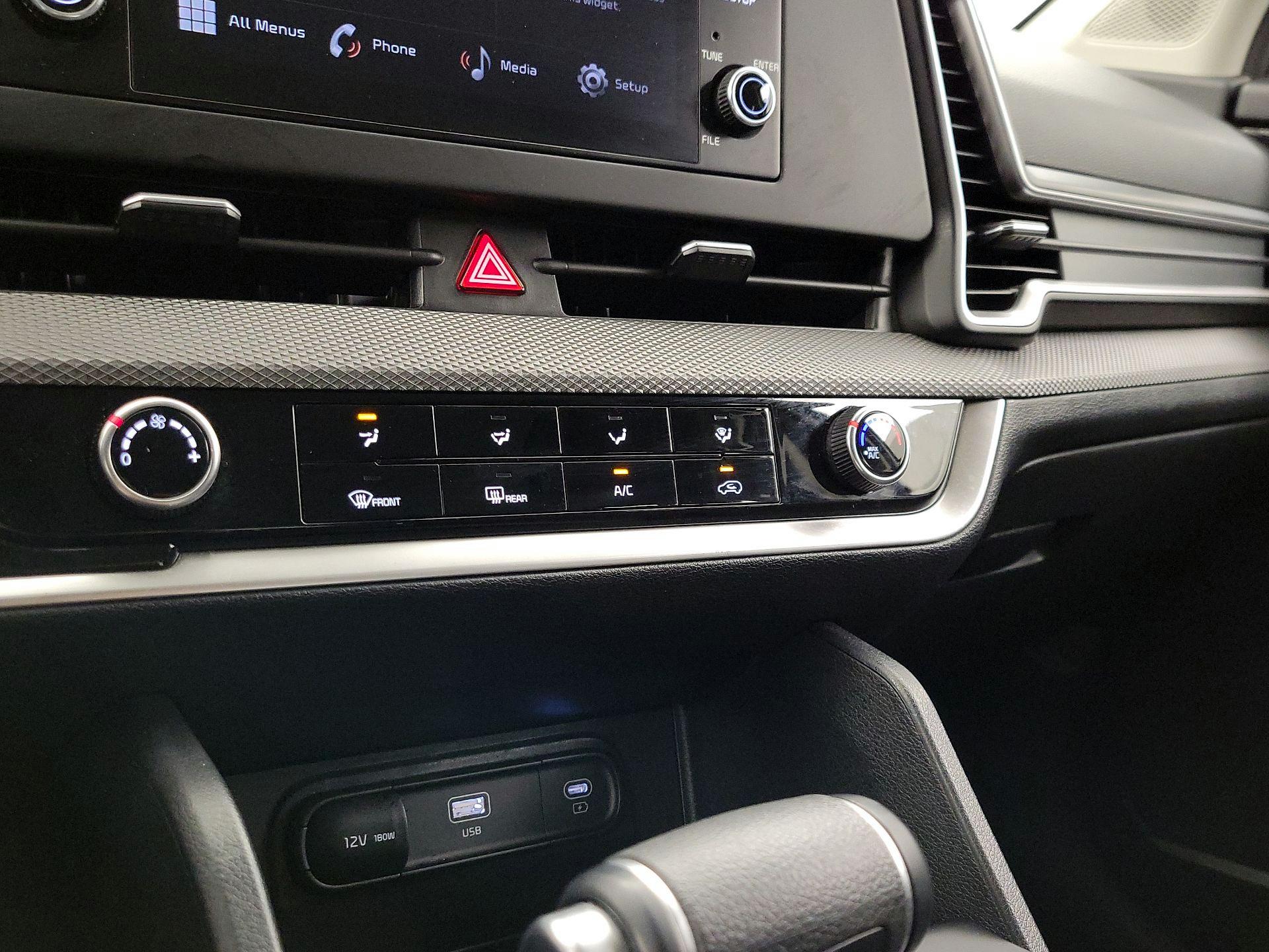 Thumbnail: 2024 Kia Sportage - 16