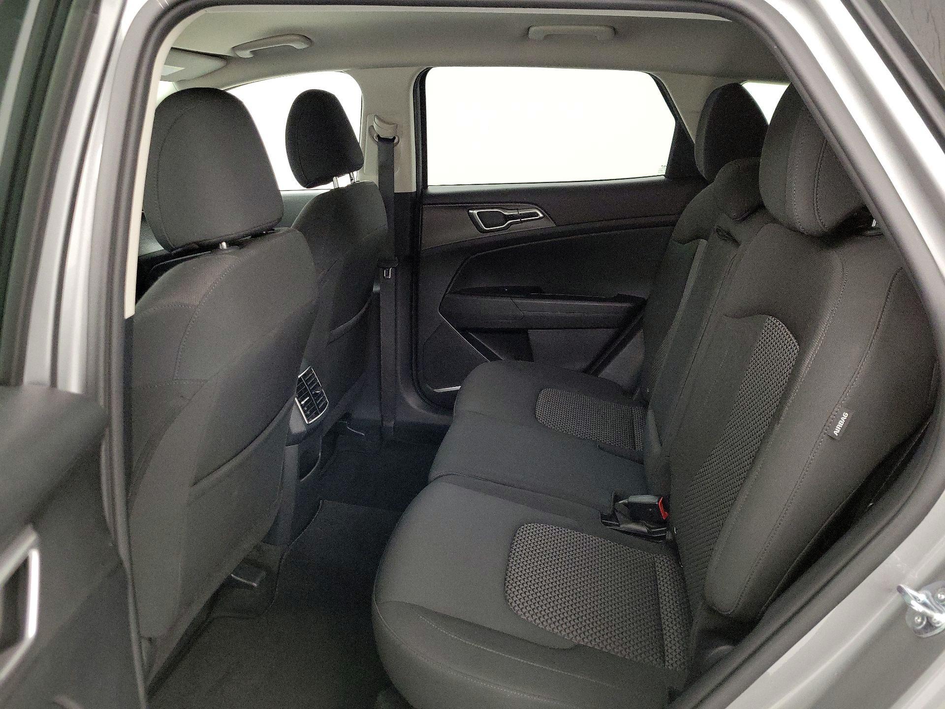 Thumbnail: 2024 Kia Sportage - 19