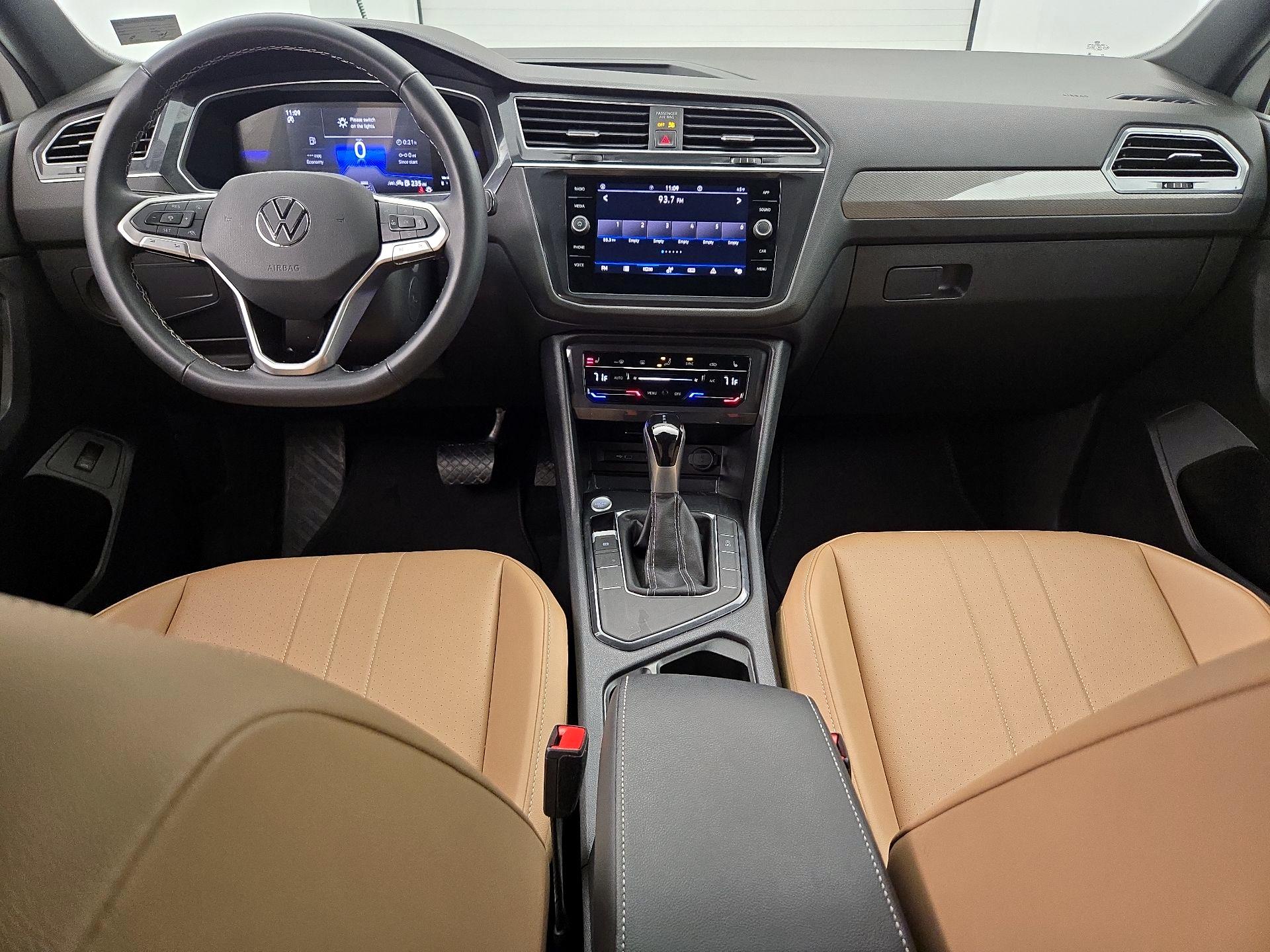 Thumbnail: 2024 Volkswagen Tiguan - 9