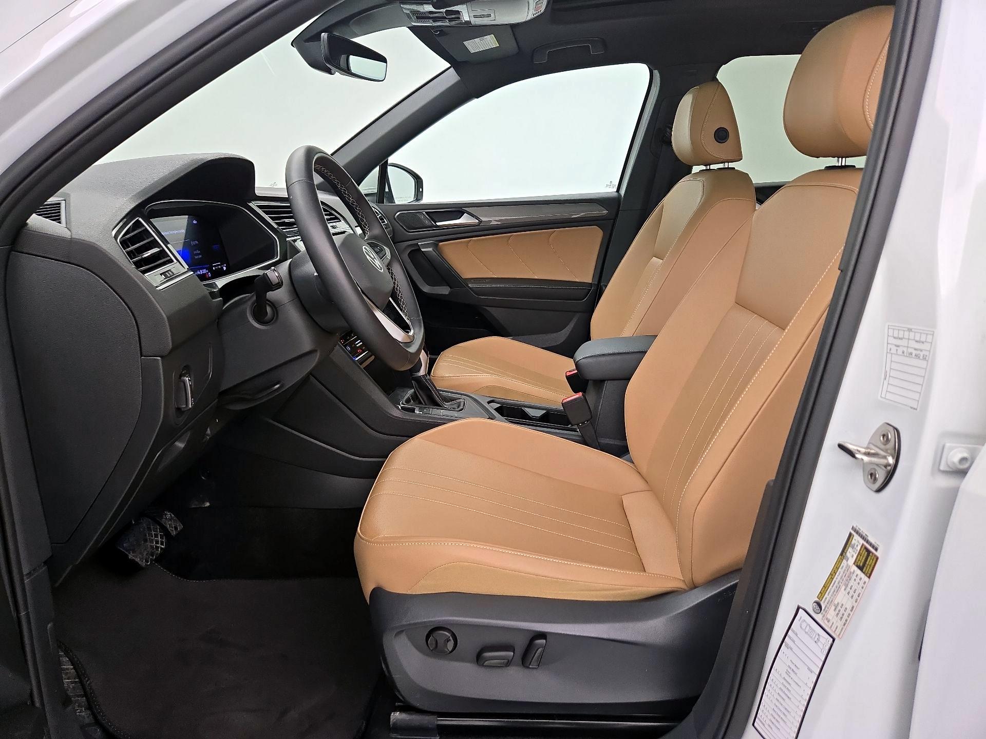 Thumbnail: 2024 Volkswagen Tiguan - 11