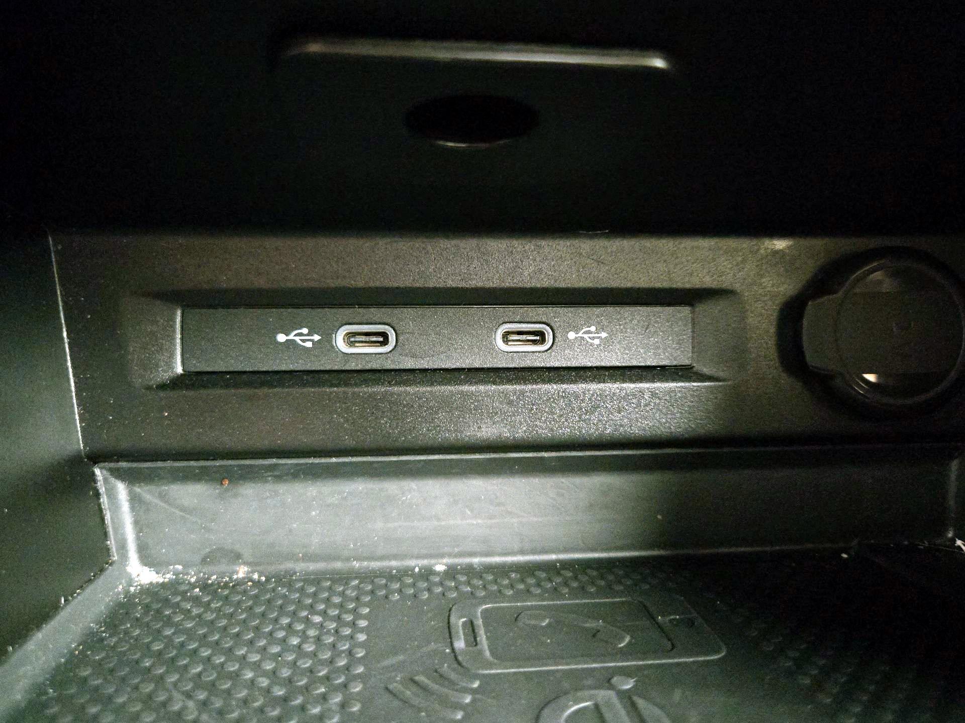 Thumbnail: 2024 Volkswagen Tiguan - 18