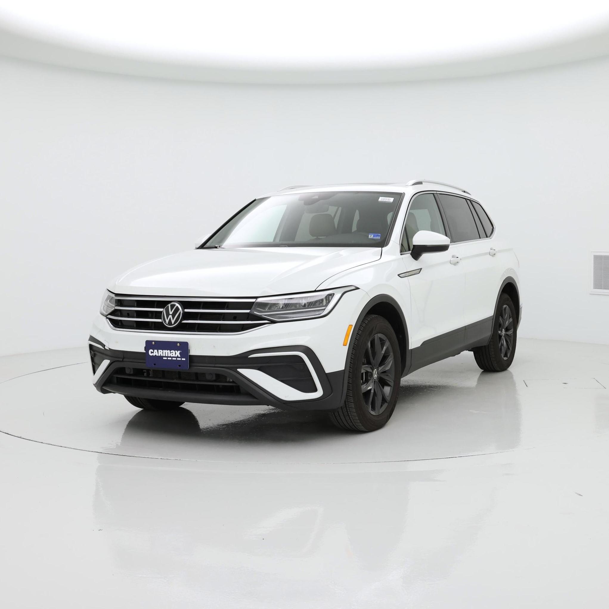 Thumbnail: 2024 Volkswagen Tiguan - 4