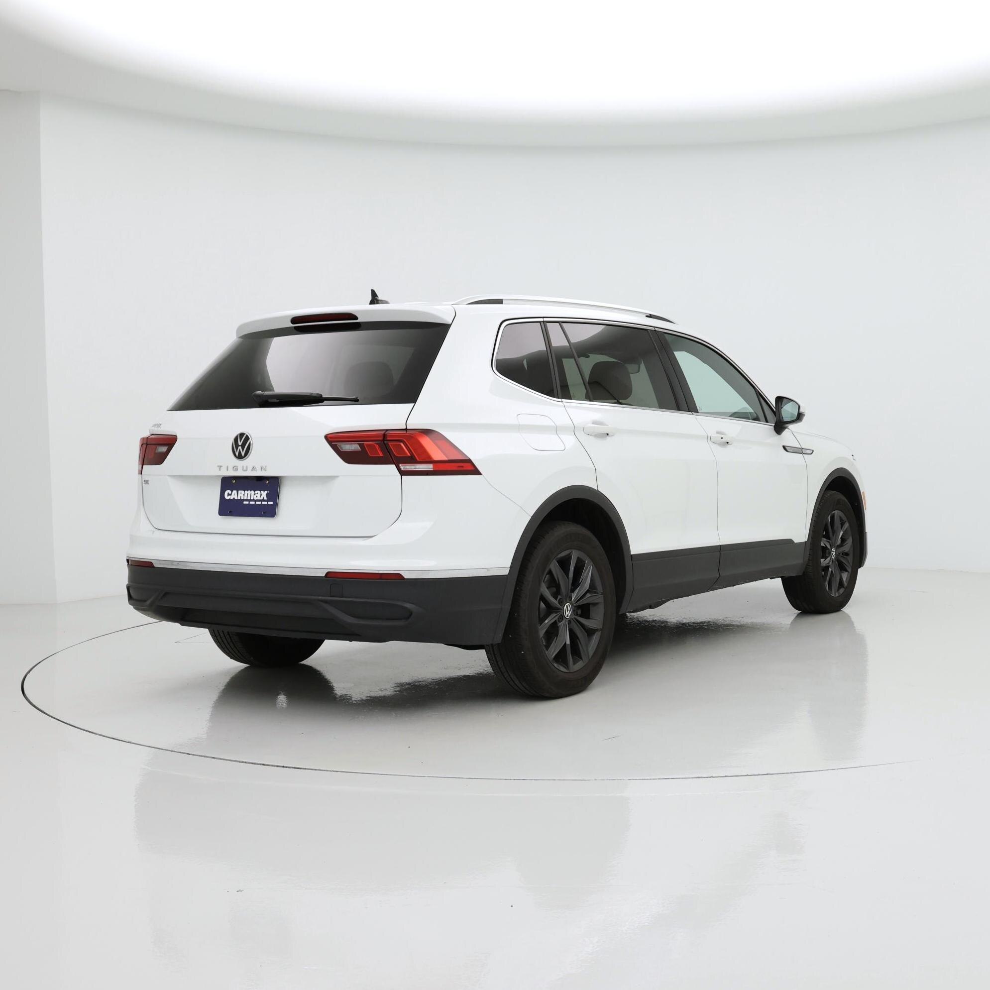 Thumbnail: 2024 Volkswagen Tiguan - 8